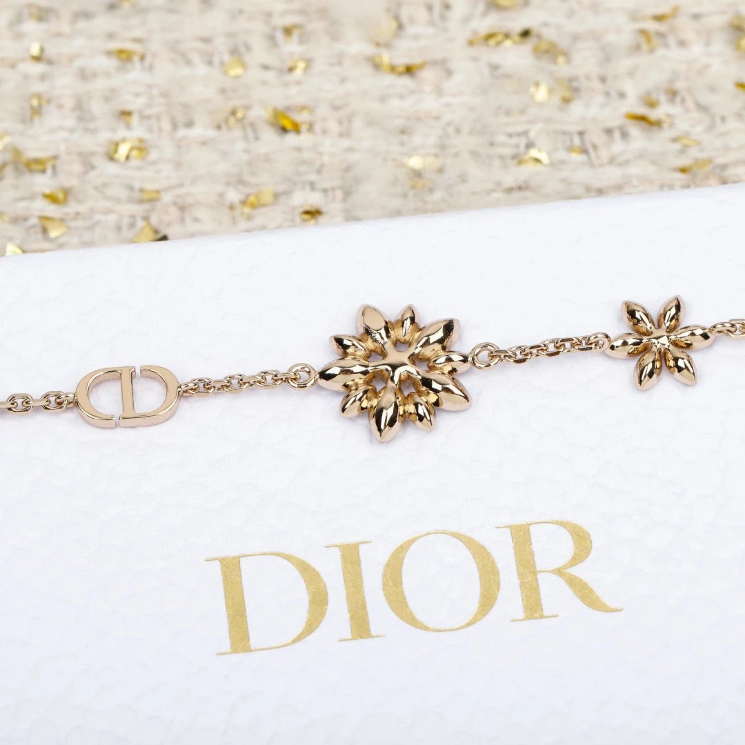 Bloom In Dior Set - image 4