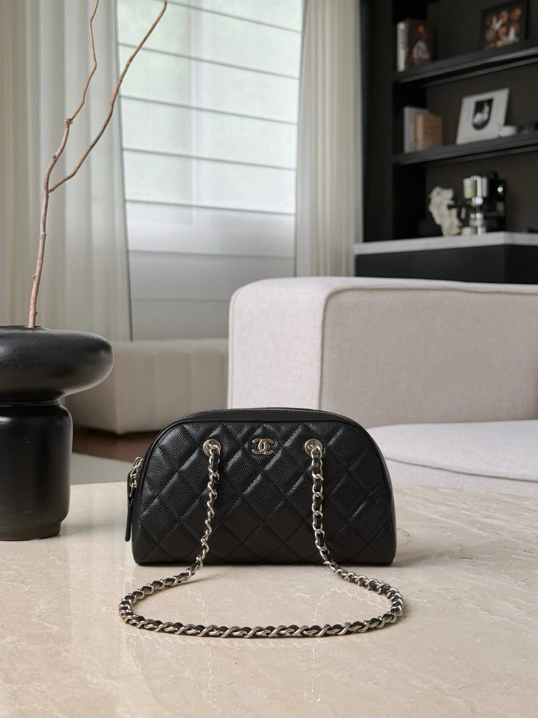 Chanel Clutch with chain Grained shiny calfskin - image 2