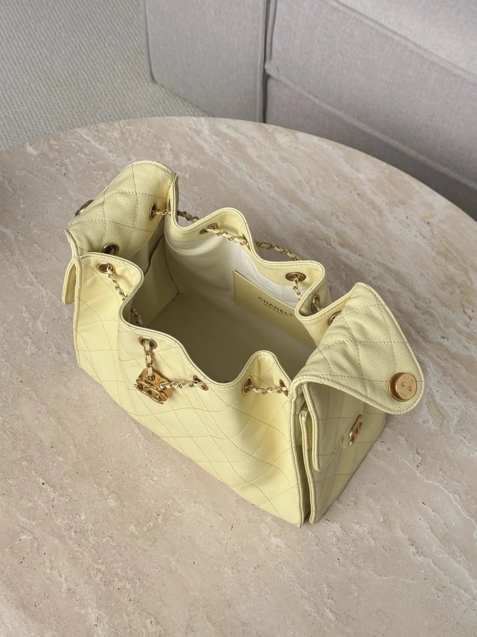 CHANEL 25C Hobo Bag Caviar leather In Chick Yellow - image 6