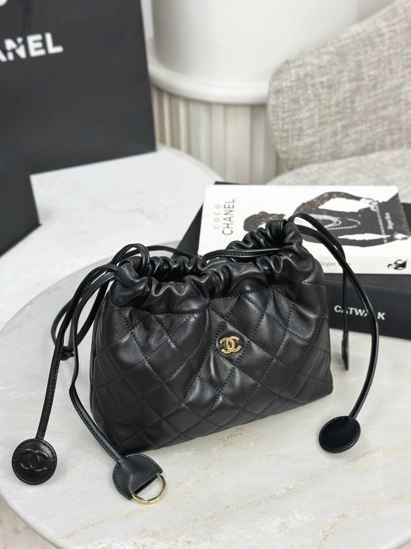 CHANEL Clutch with leather strap - image 5