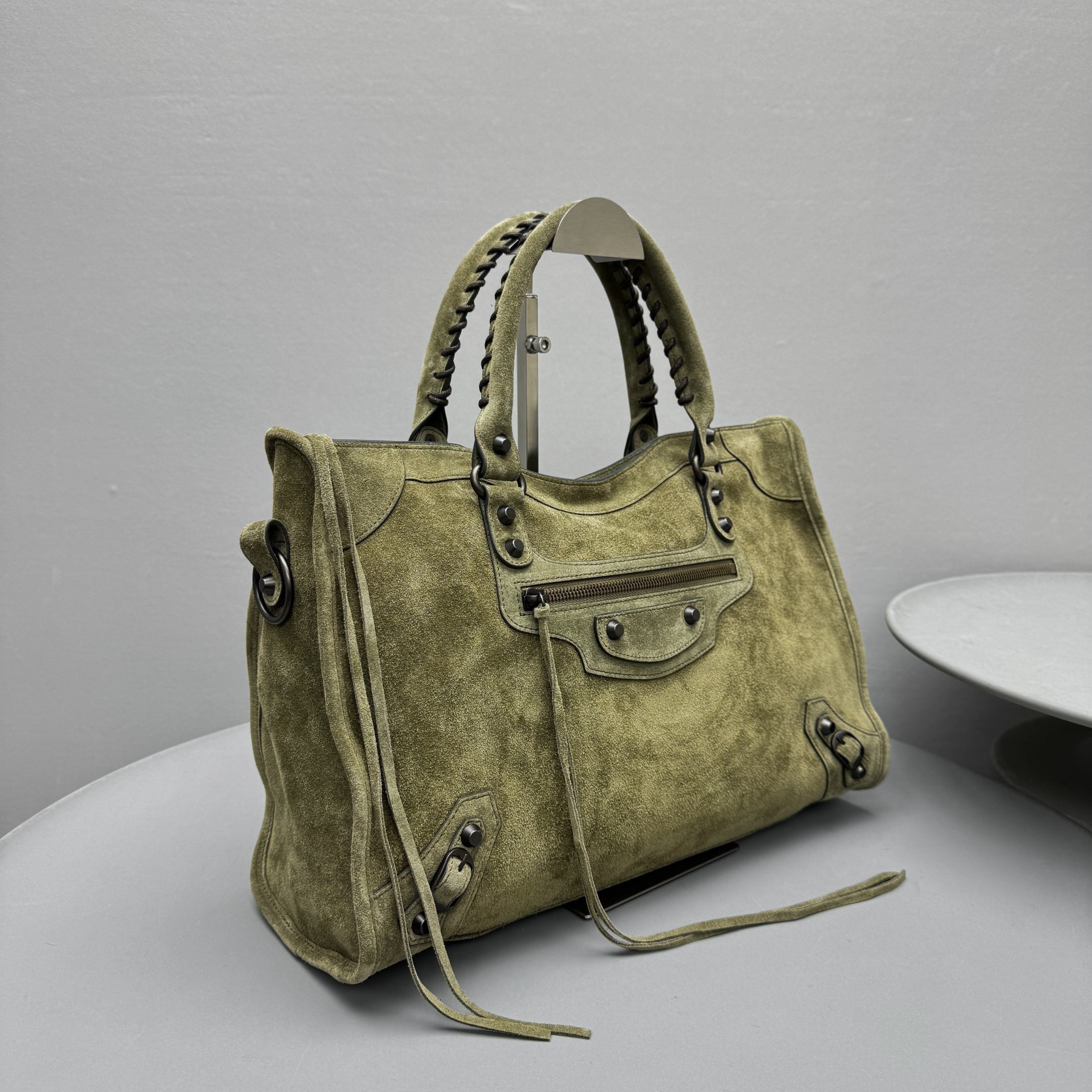 BALENCIAGA Women's Le City Bag - image 3