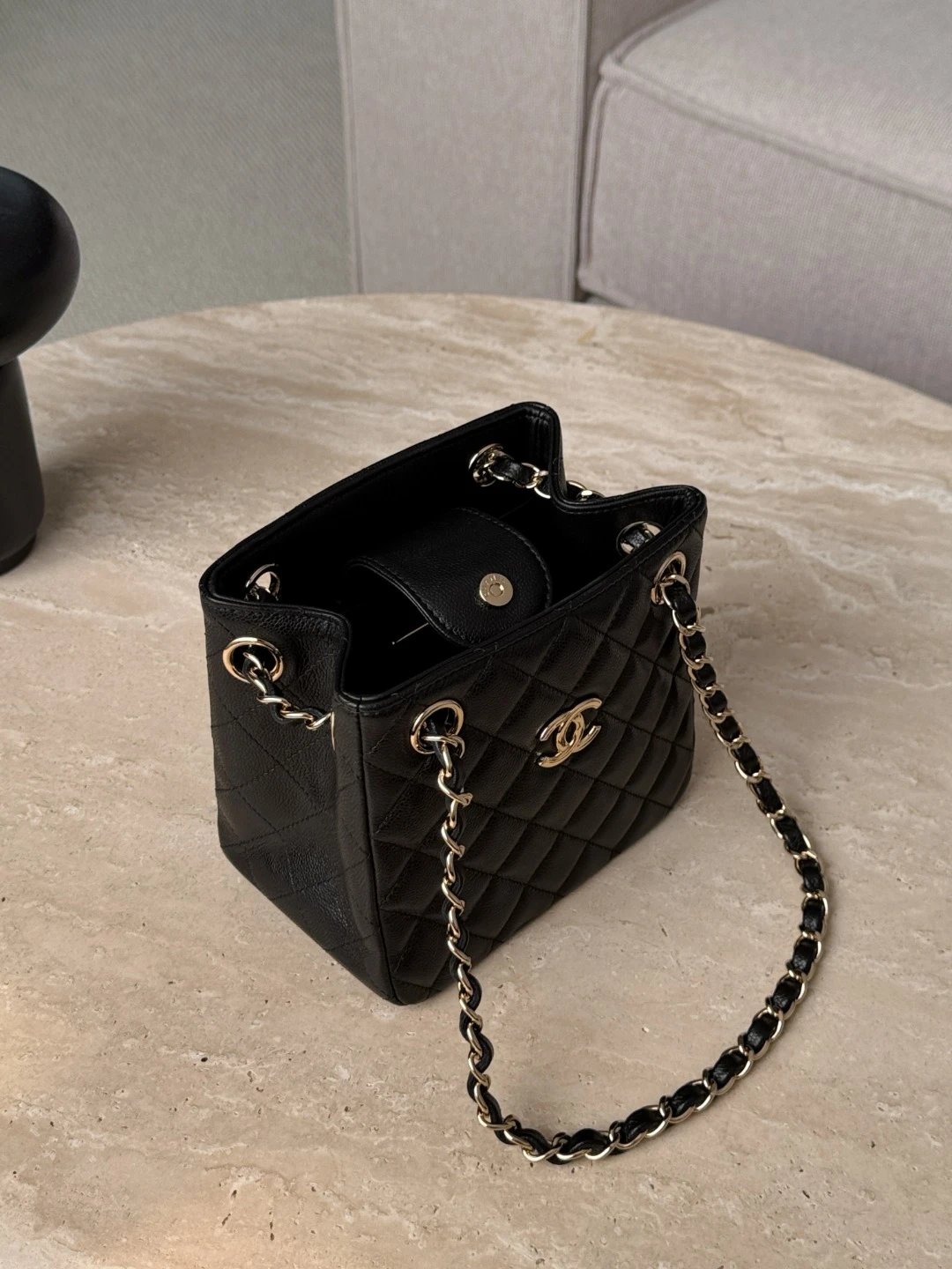 CHANEL 25C Hobo Bag Grained Embossed Calfskin Leather - image 6