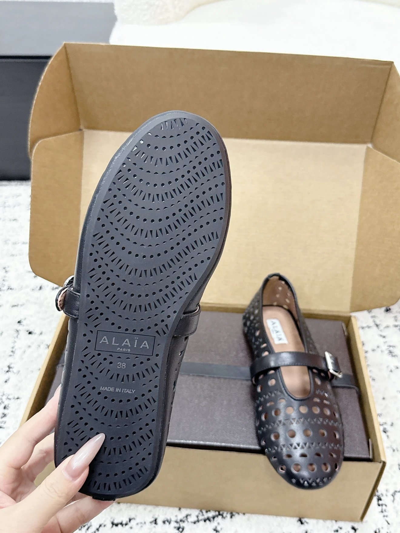 ALAÏA Vienne Lambskin Ballerina Flats - image 7