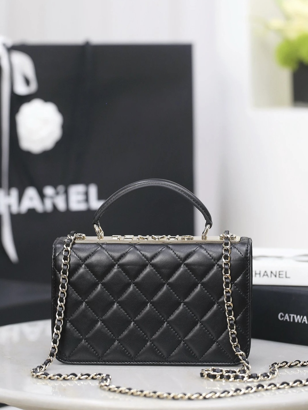 CHANEL 25S Lambskin & Crystal WOC - image 4