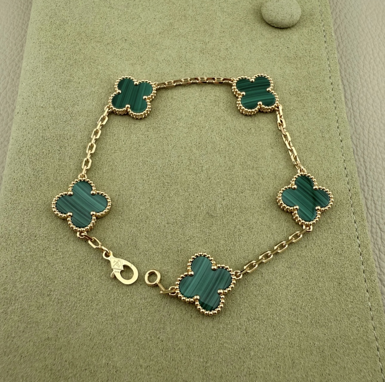 VCA Vintage Alhambra pendant-Malachite - image 2