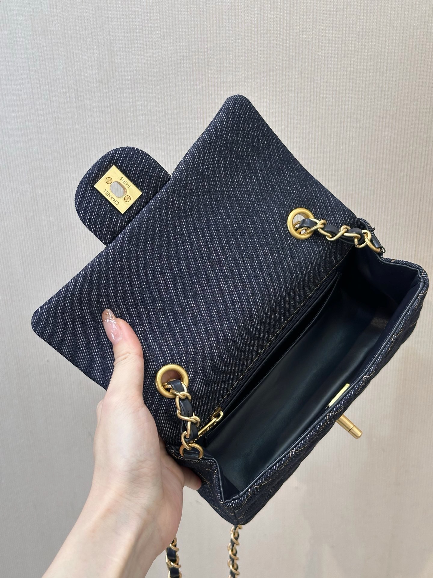 CHANEL MINI CLASSIC HANDBAG Denim Dark Blue - image 7