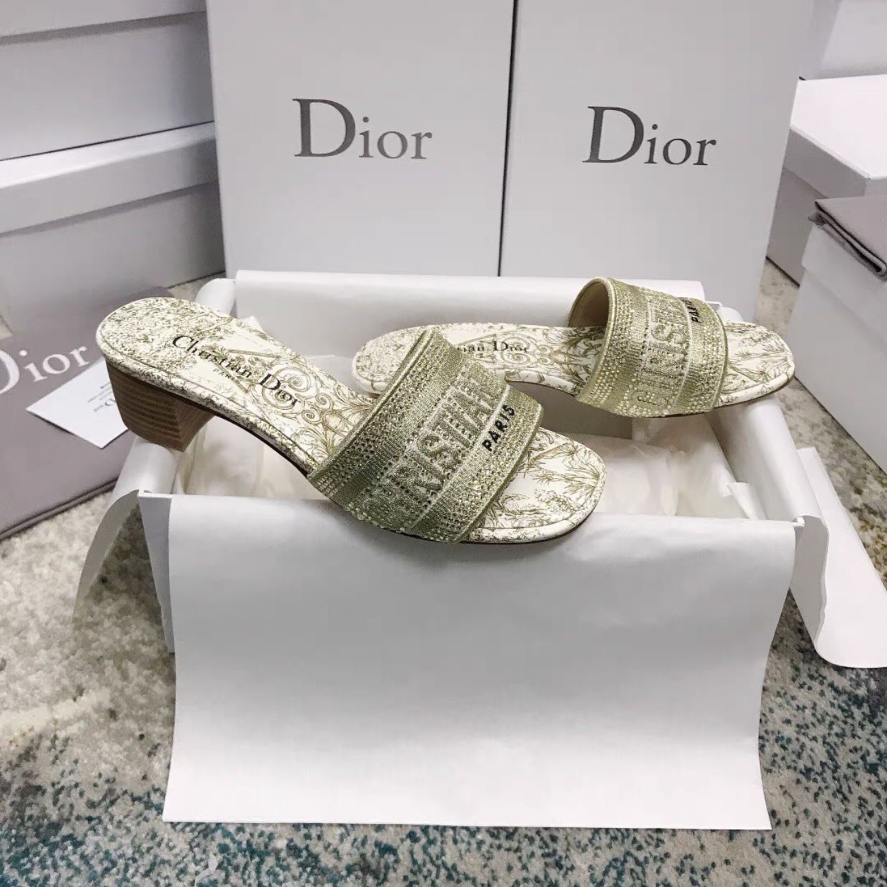 DIOR lady silppers - image 4