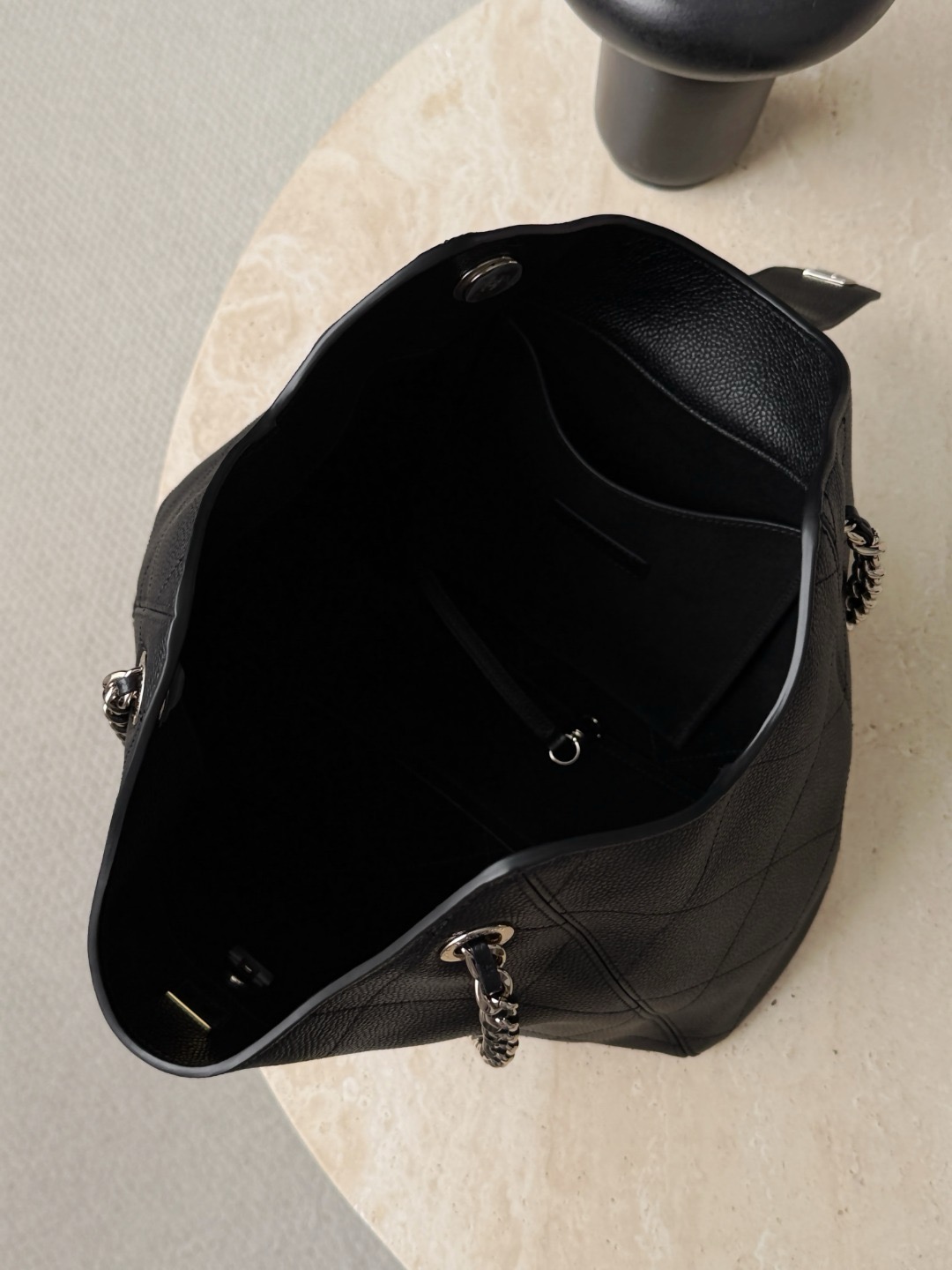 CHANEL Tote Bag Grained Calfskin - image 7
