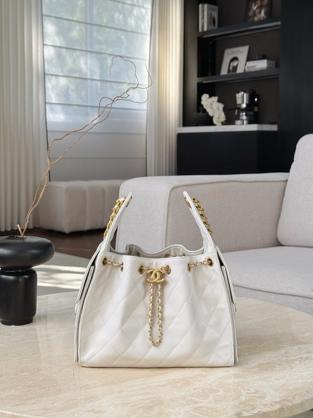 CHANEL 25P Hobo Bag Caviar leather In White - image 2