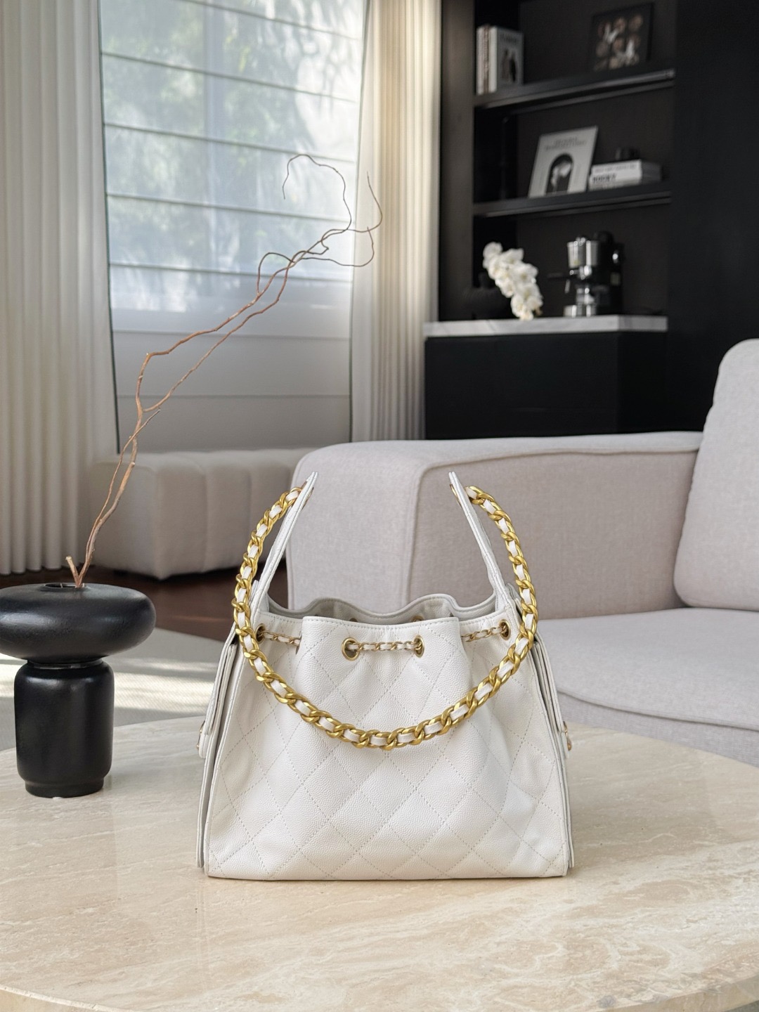 CHANEL 25P Hobo Bag Caviar leather In White - image 3