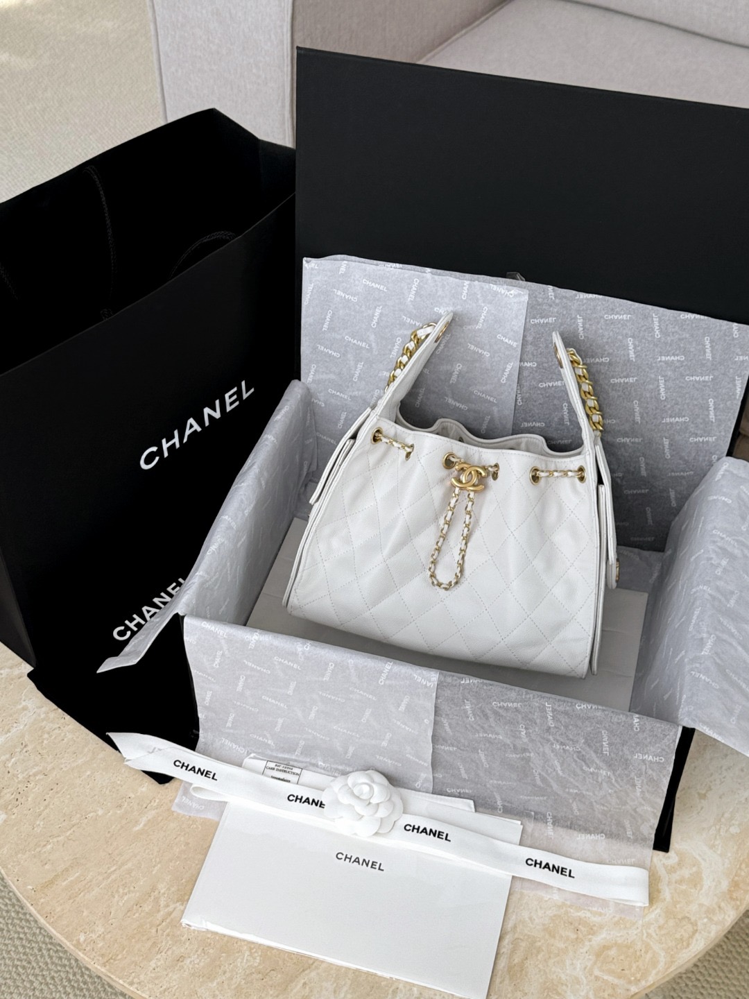 CHANEL 25P Hobo Bag Caviar leather In White - image 8