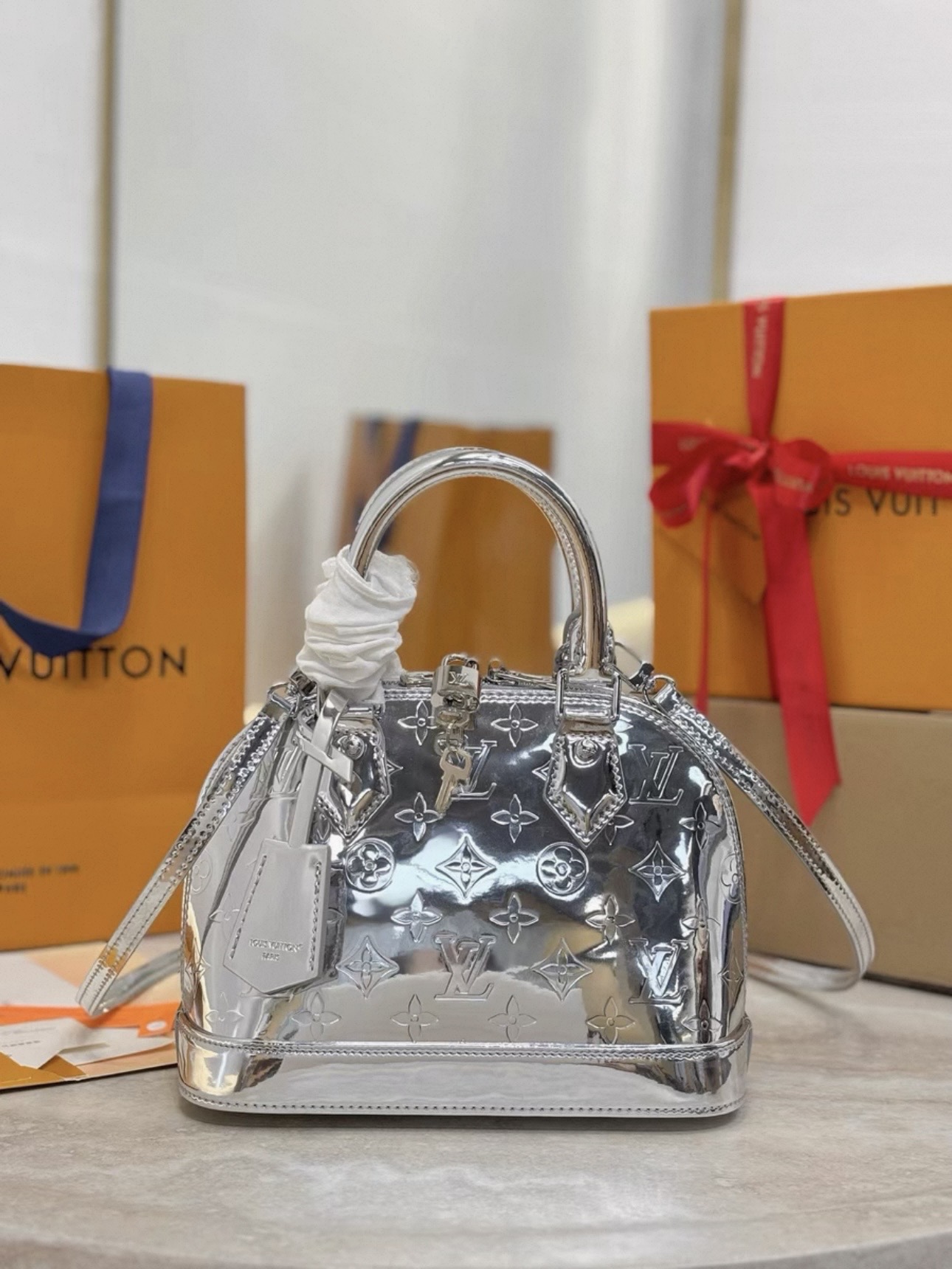 LV Alma BB SKI M27037 - image 2