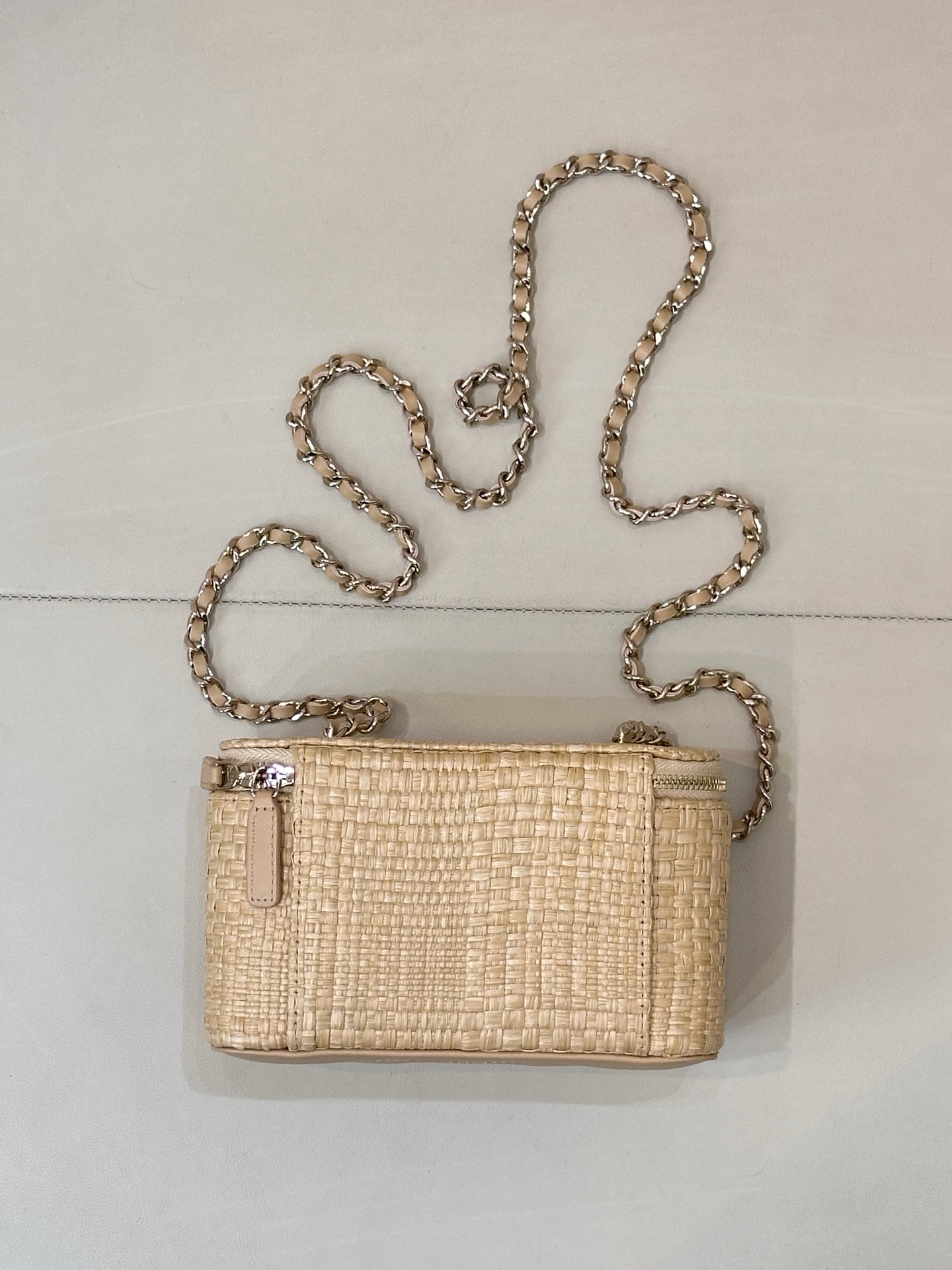 CHANEL CLASSIC LONG VANITY WITH CHAIN Braided Raffia - image 3
