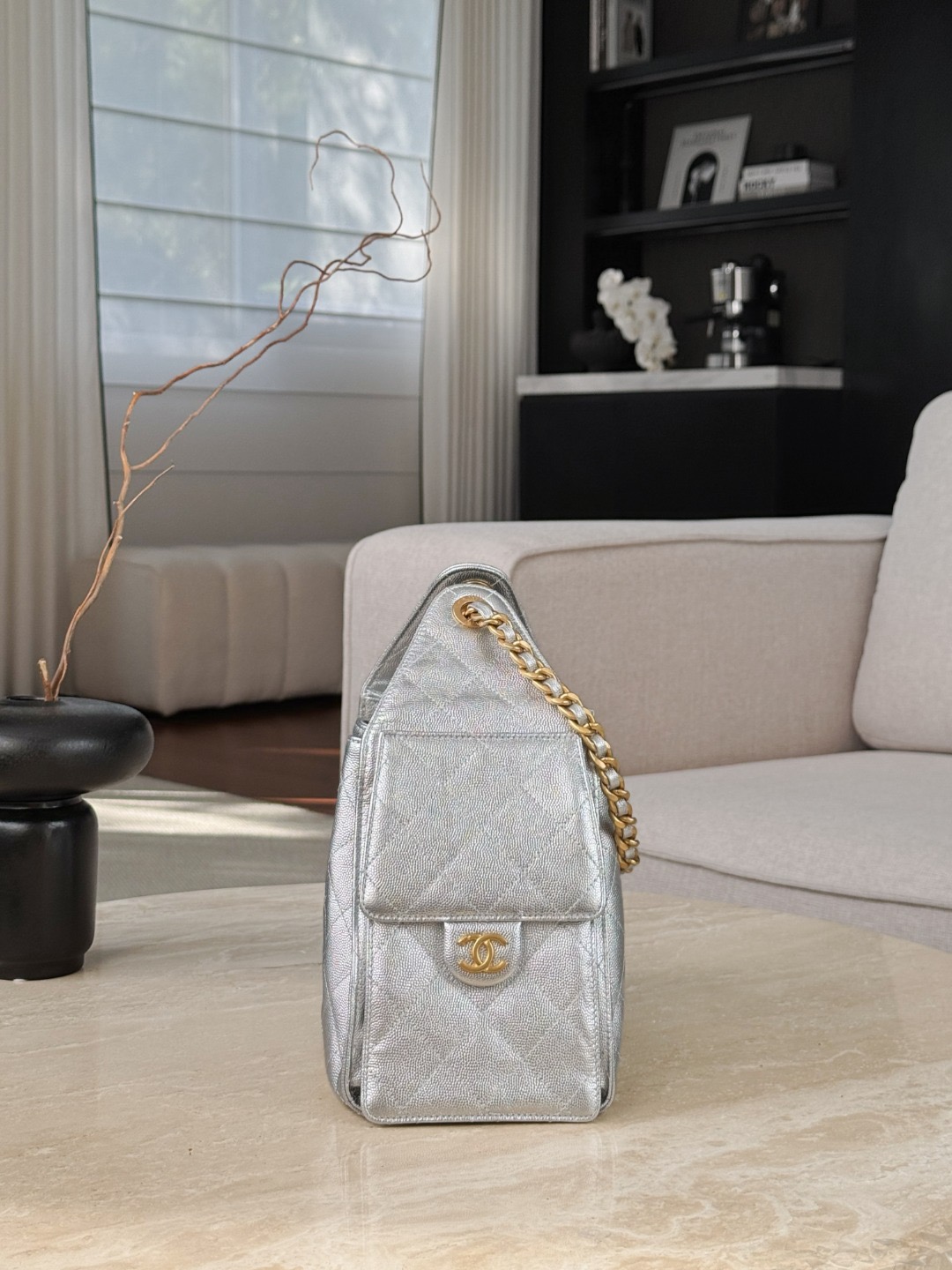 CHANEL 25A Hobo Bag Caviar leather In Silver - image 4