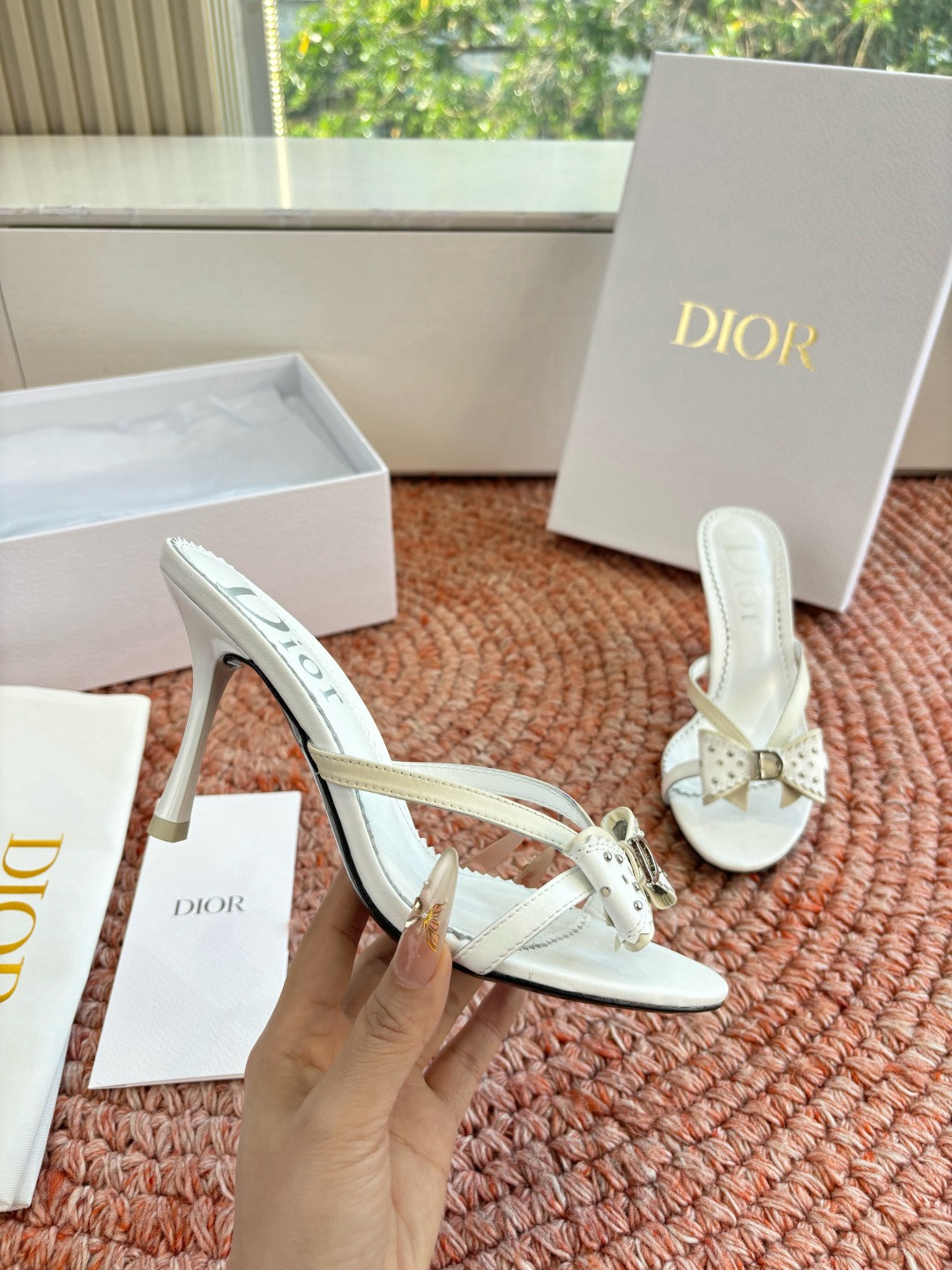DIOR vintage christian dior 2000s white 'd' bow heels - image 4