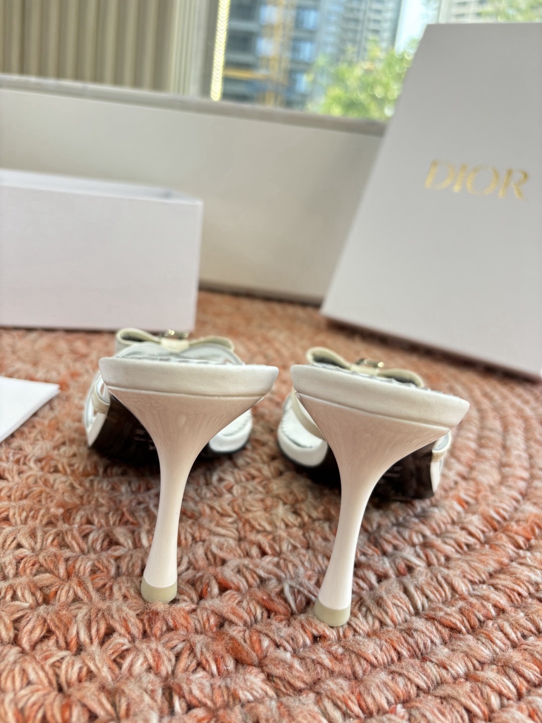 DIOR vintage christian dior 2000s white 'd' bow heels - image 5