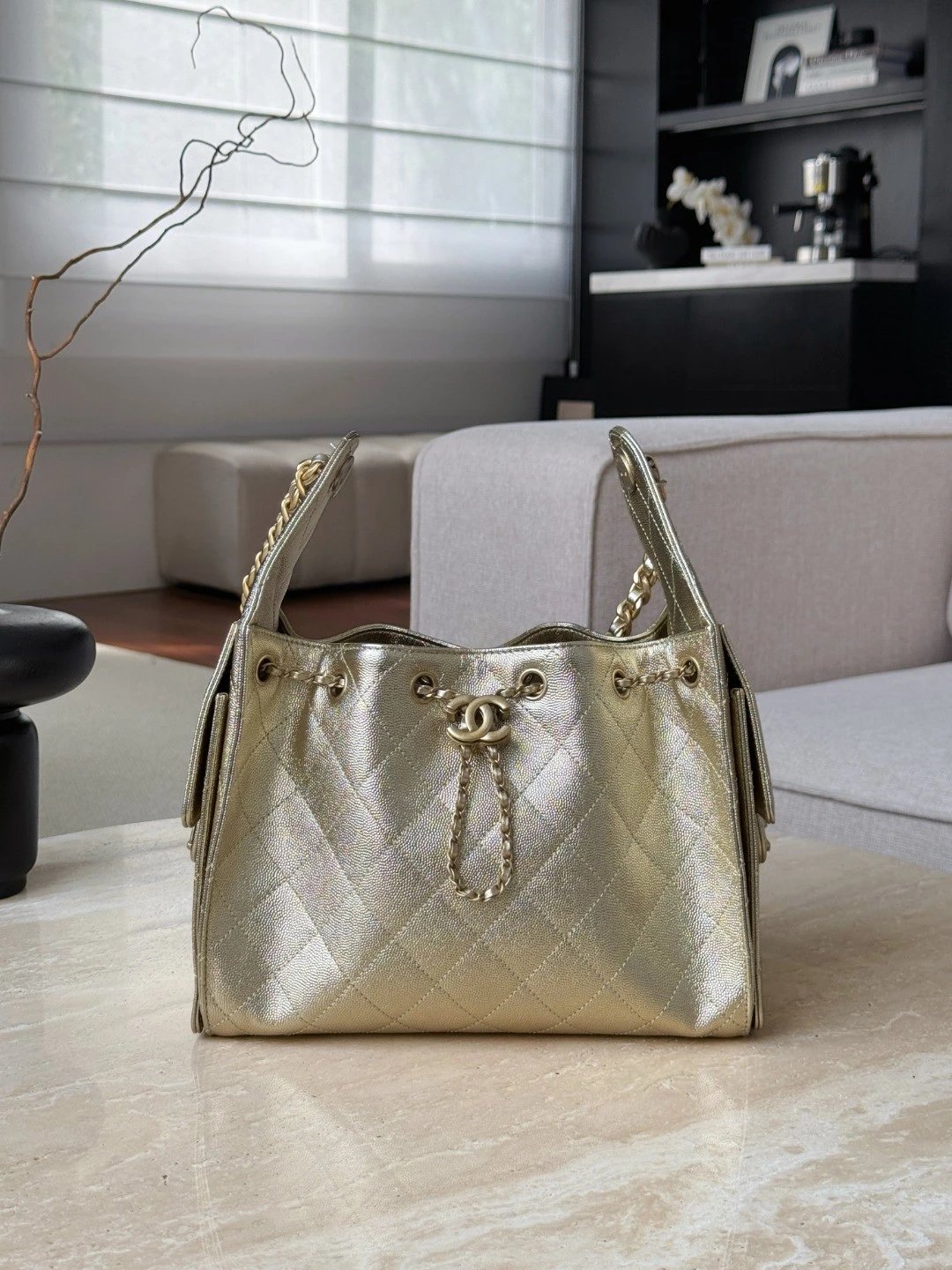 CHANEL 26C 25Bag Caviar leather In Metallic Champagne Gold - image 2