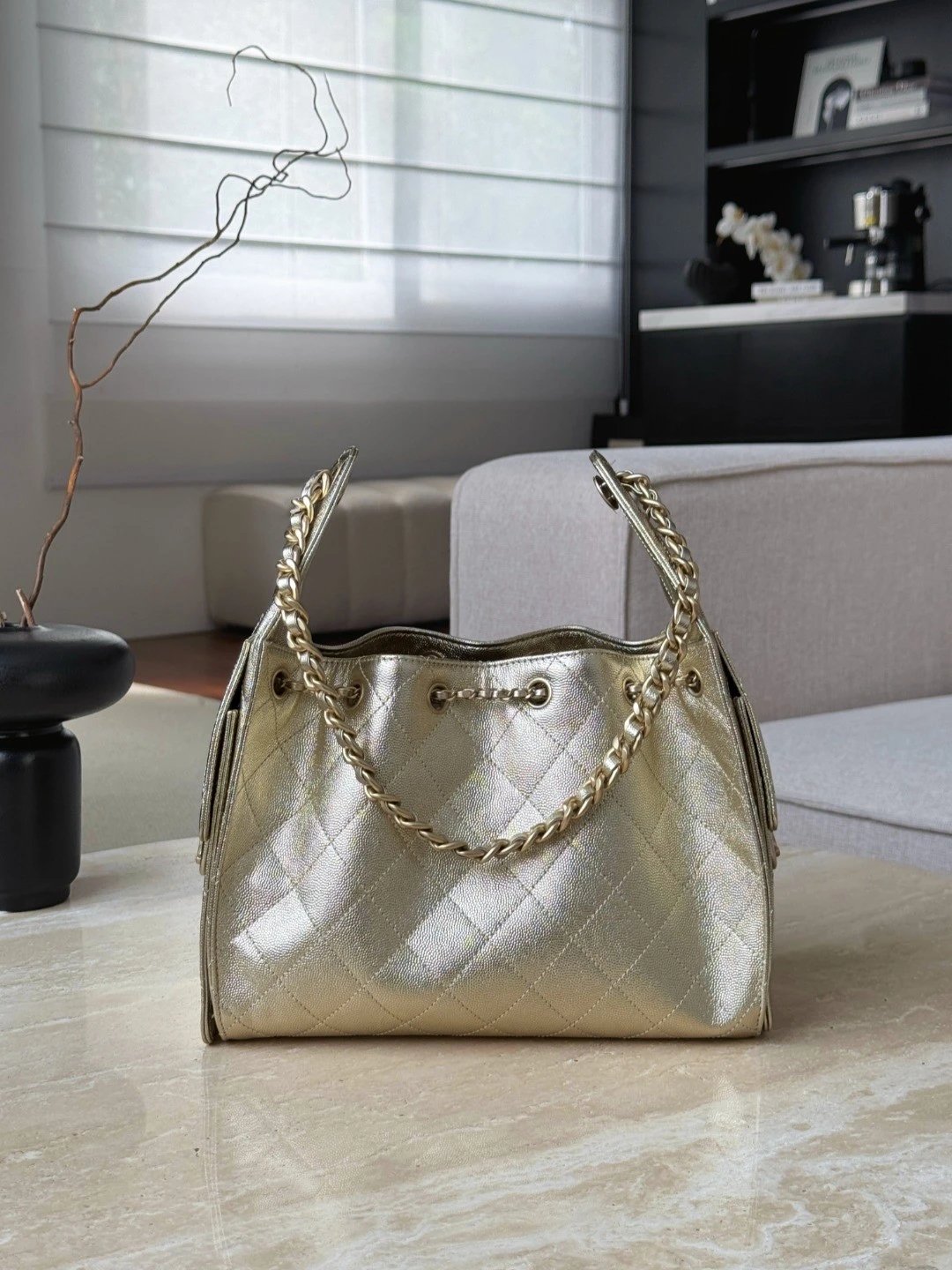 CHANEL 26C 25Bag Caviar leather In Metallic Champagne Gold - image 4