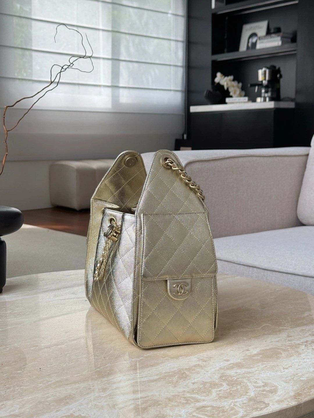 CHANEL 26C 25Bag Caviar leather In Metallic Champagne Gold - image 3