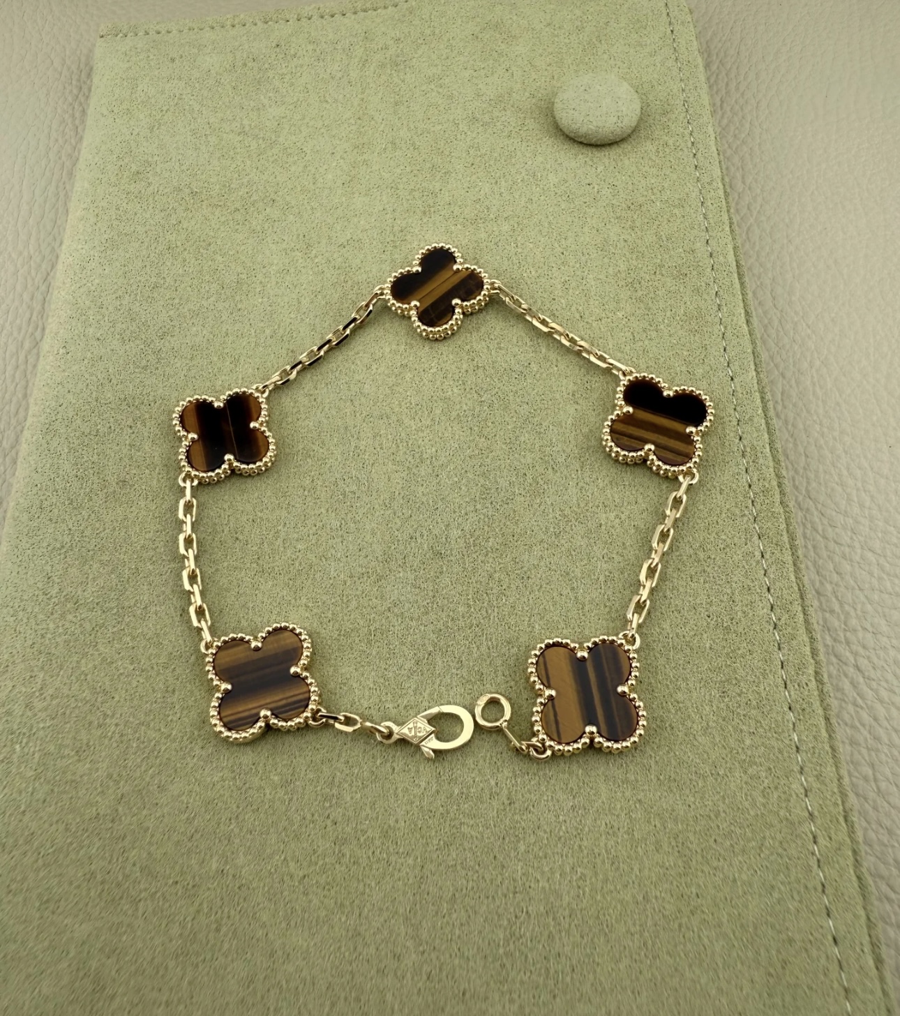 VCA Vintage Alhambra pendant- Tiger Eye - image 2