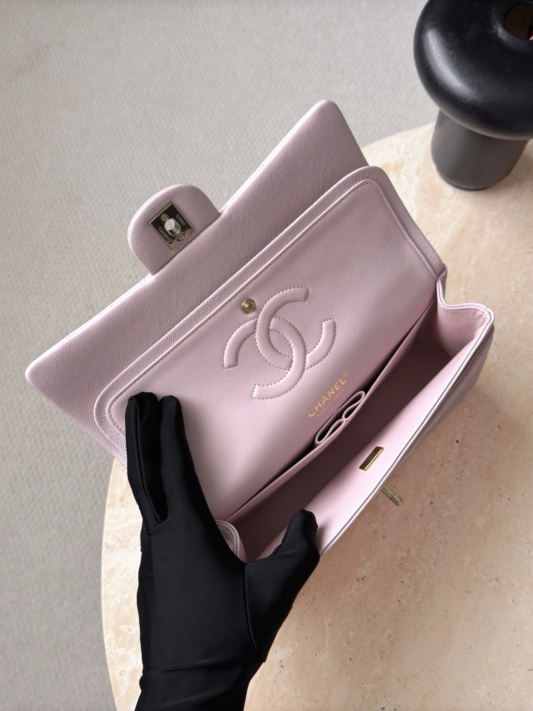CHANEL Classique Flap Medium Light Pink Caviar Leather - image 6