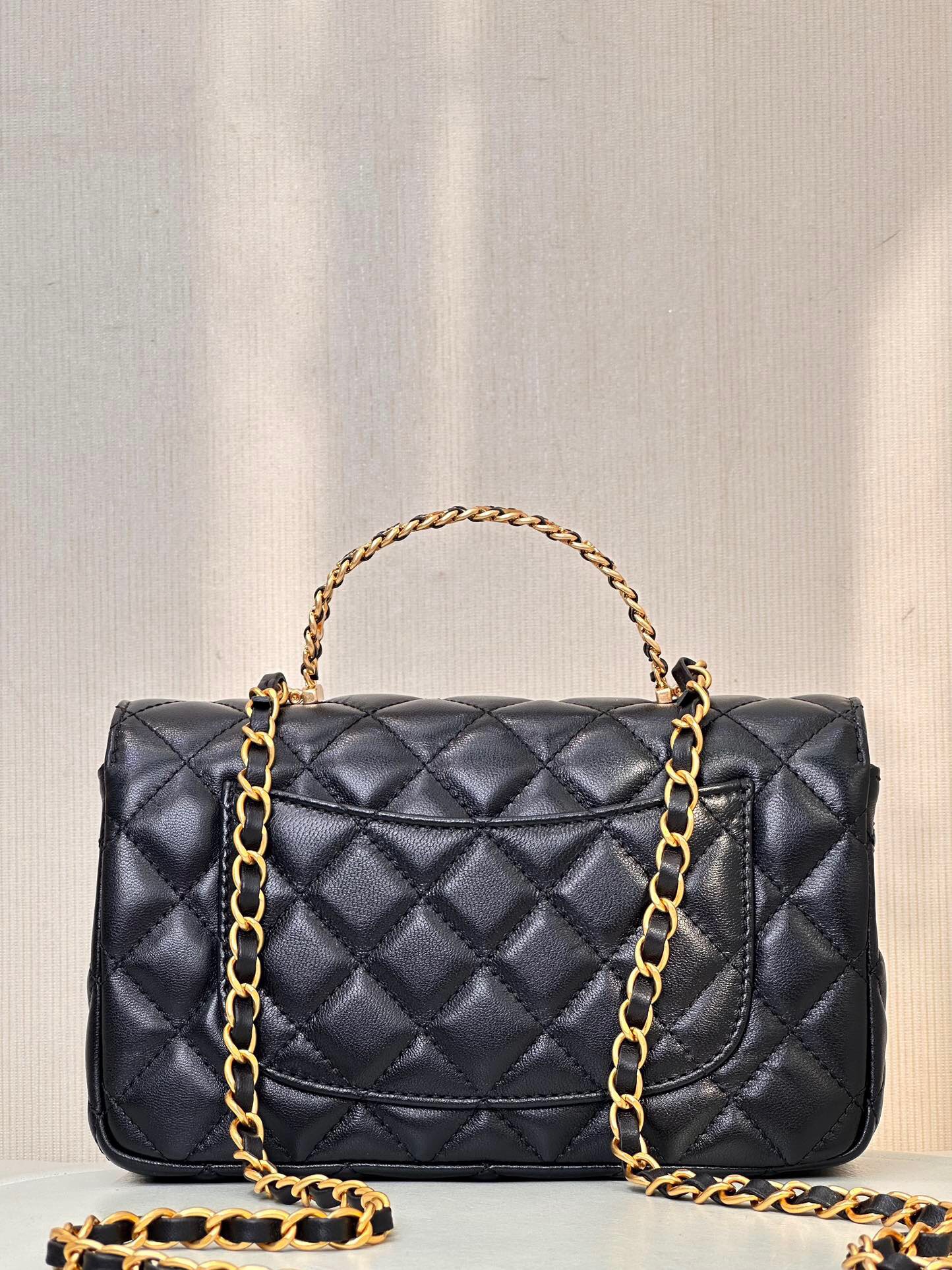 CHANEL 24C handle Classic Flap chain logo lambskin - image 3