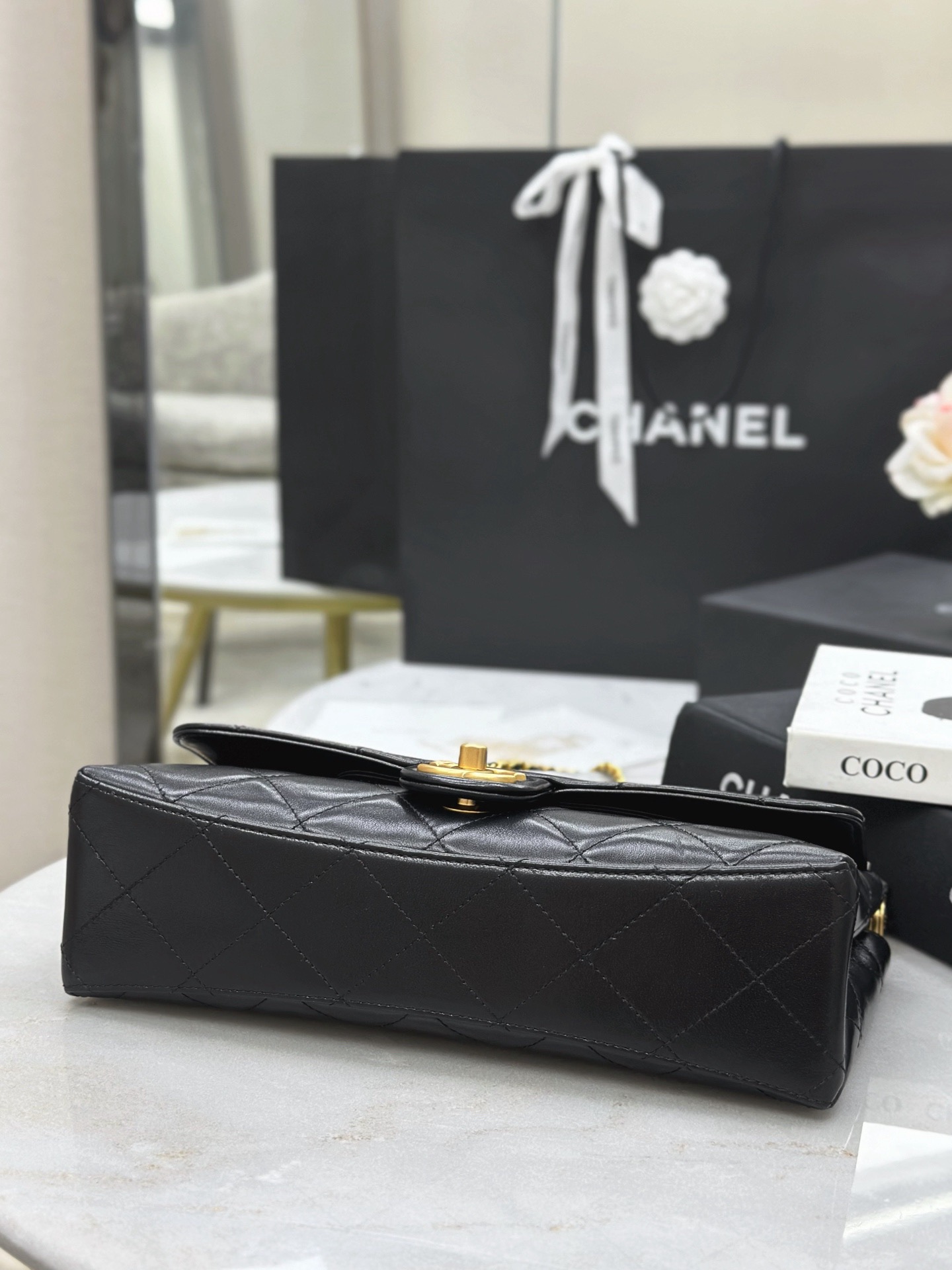CHANEL 25P Pearl handle chain flap bag - image 7