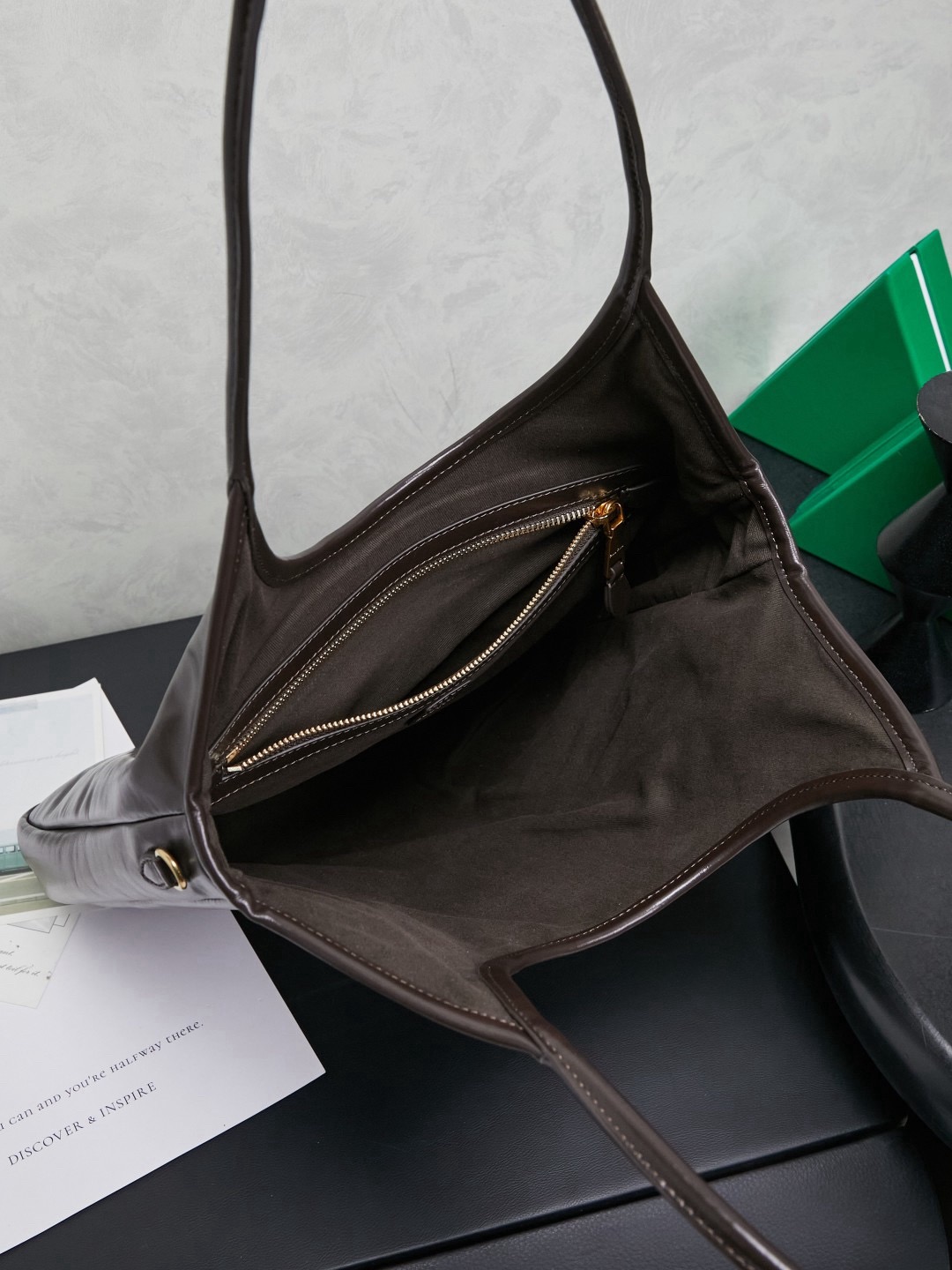 MIUMIU Ivy leather bag - image 6