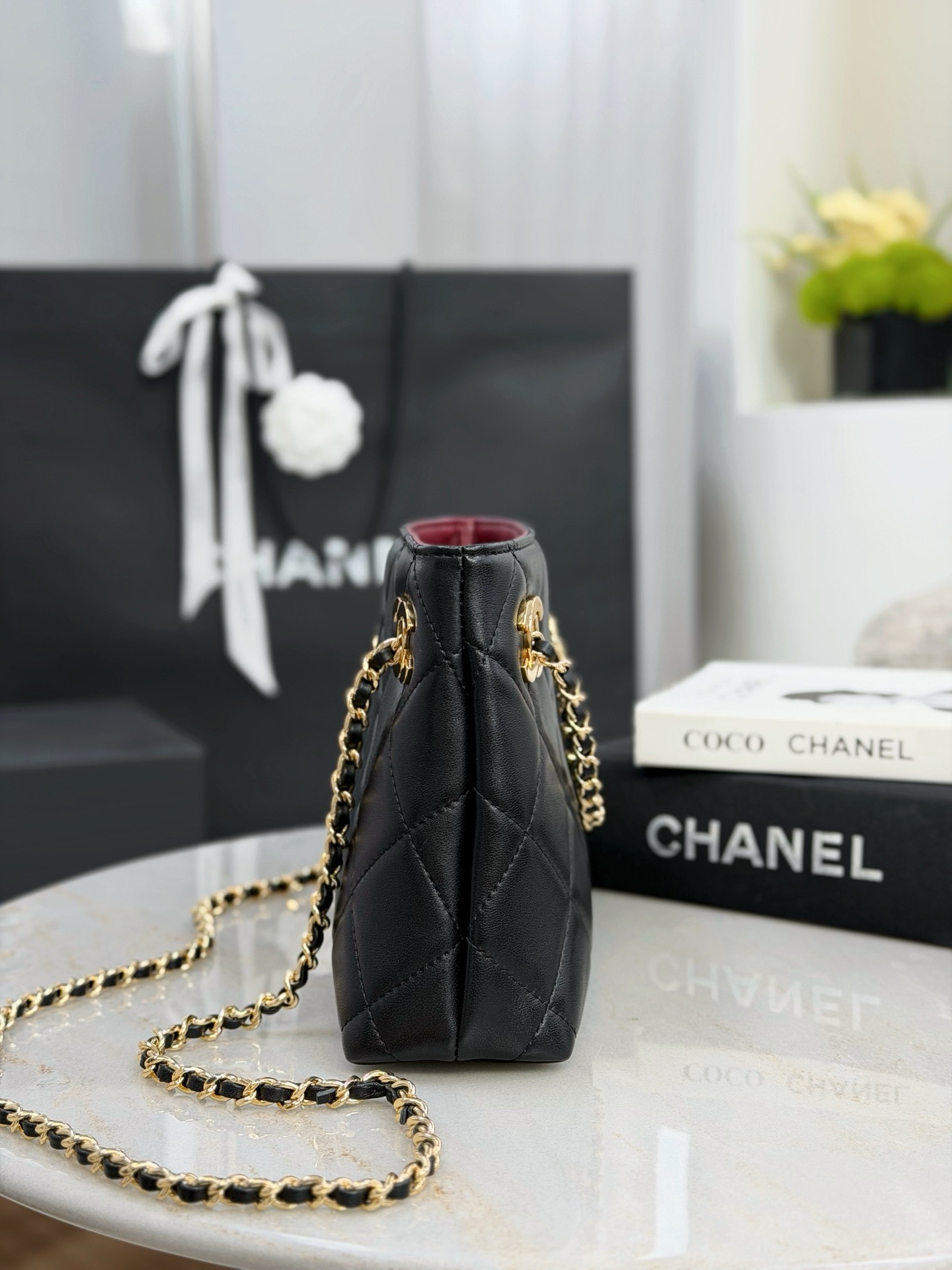 CHANEL Small Tote Lambskin - image 4