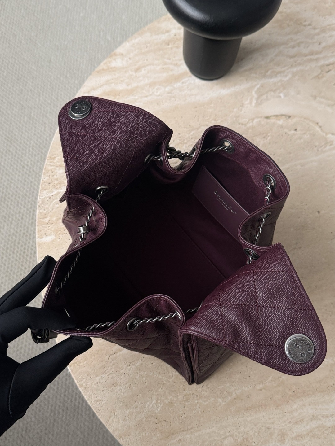 CHANEL 25 Hobo Bag Caflskin Dark Burgundy With Charcoal Color Hardware - image 6
