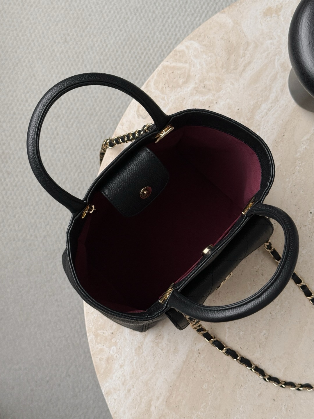 CHANEL Small Shopping Bag Grained Calfskin - image 6