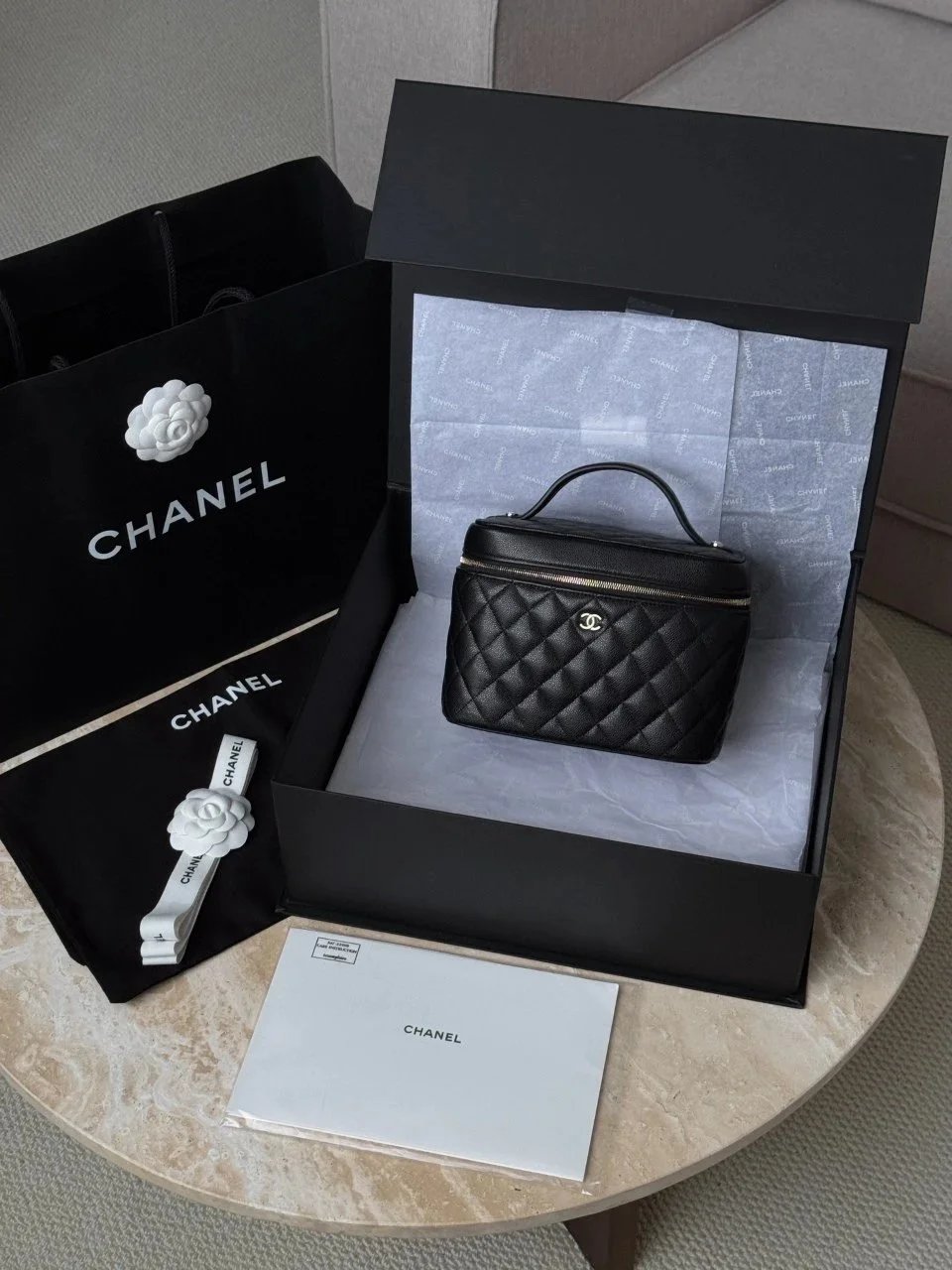 CHANEL 22S Vanity Bag - image 9