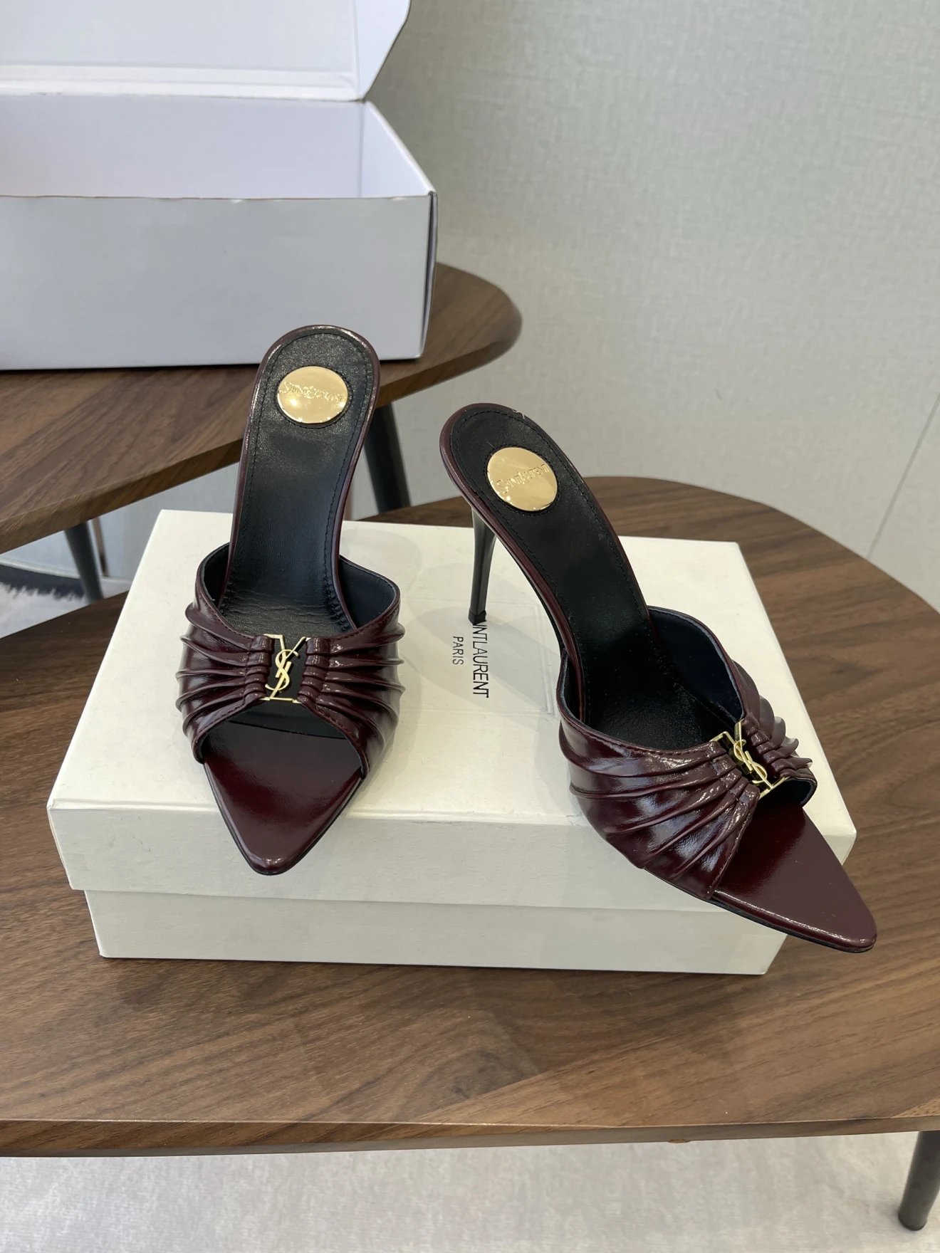 YSL Babylone Smooth Leather Mules - image 4
