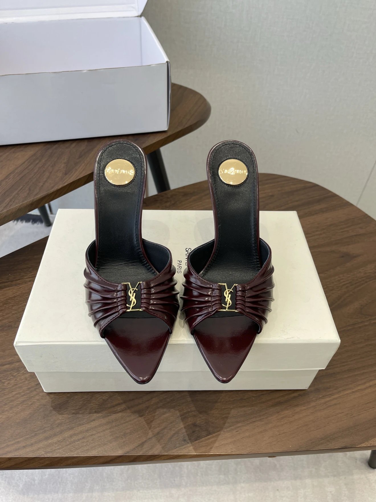 YSL Babylone Smooth Leather Mules - image 2