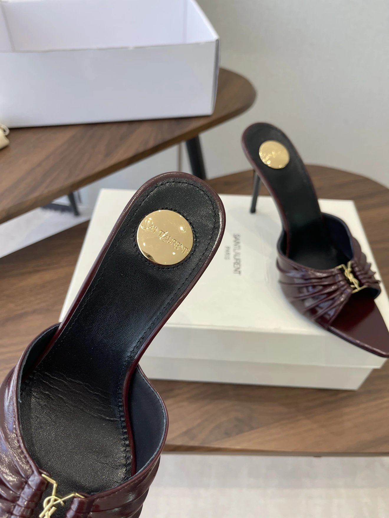 YSL Babylone Smooth Leather Mules - image 9