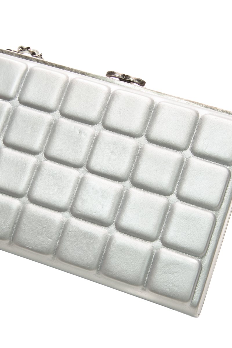 Chanel Chocolate Bar Frame Clutch on Chain - image 6