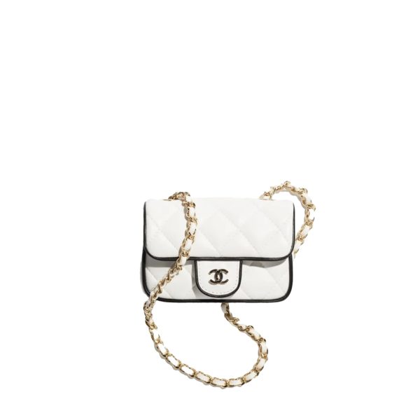 CHANEL Flap bag Lambskin black & white