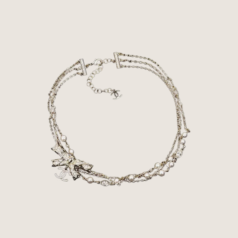 CHANEL Multi-layer bow embossing Necklace