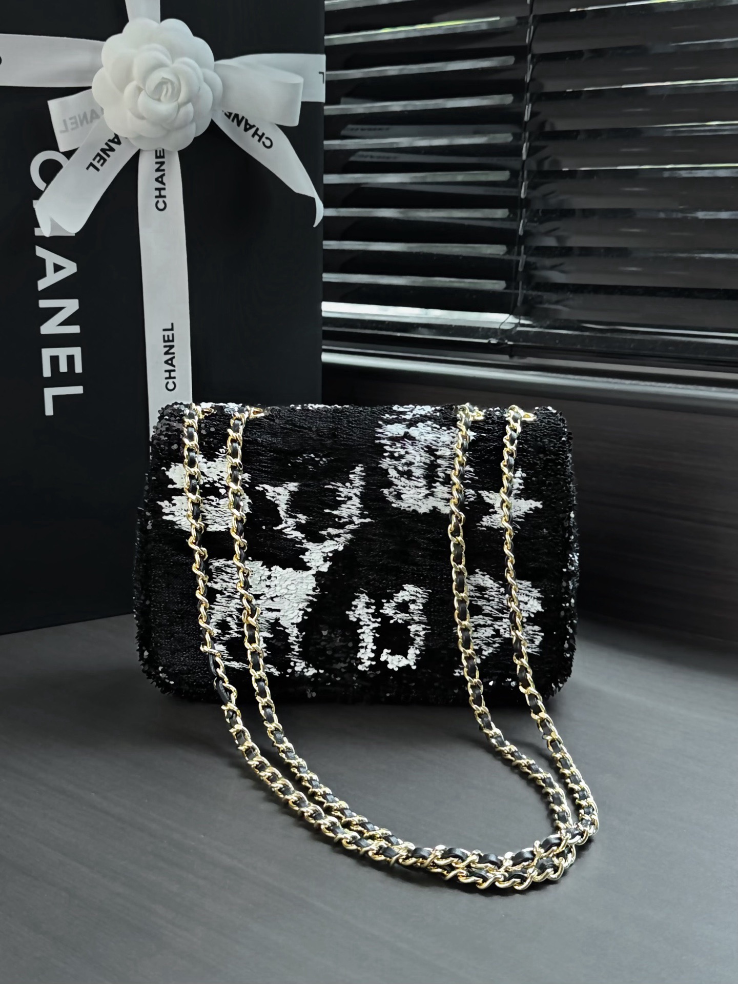 CHANEL Small Flap Bag Sequins - image 3