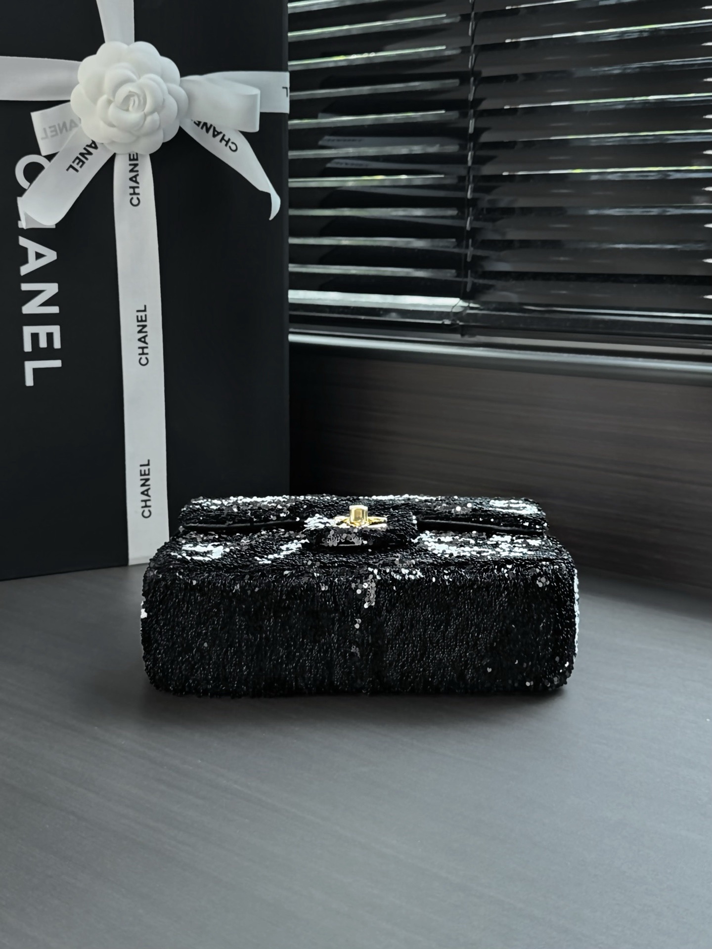 CHANEL Small Flap Bag Sequins - image 5
