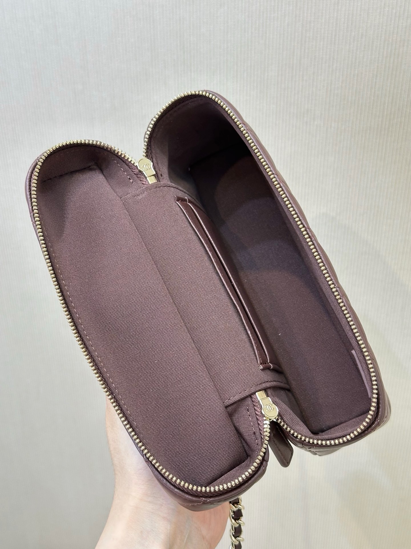 CHANEL Lambskin Vanity With Chain Chocolate - image 6