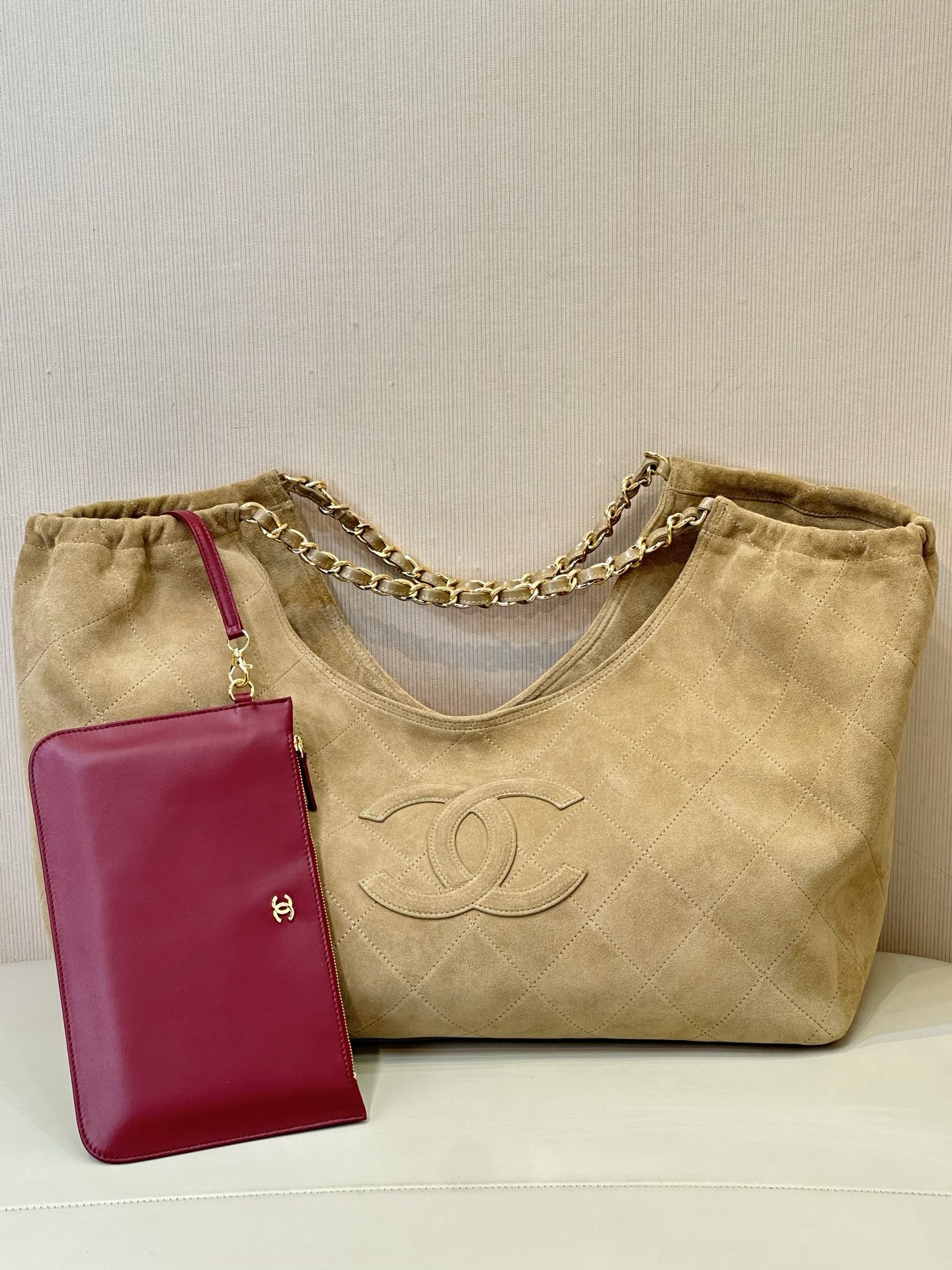 CHANEL Tote Suede Calfskin - image 2