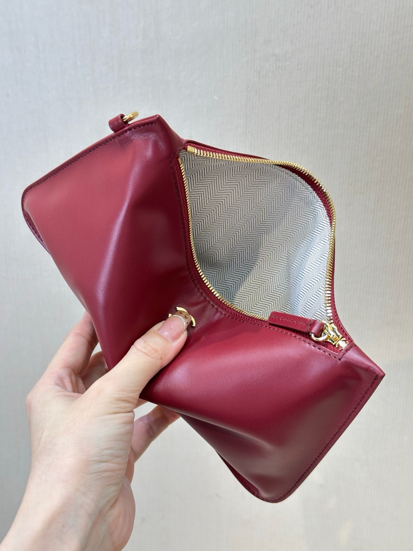 CHANEL Tote Suede Calfskin - image 9