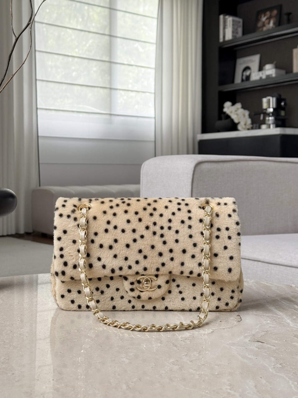 CHANEL Medium Flap Bag Lambskin - image 2