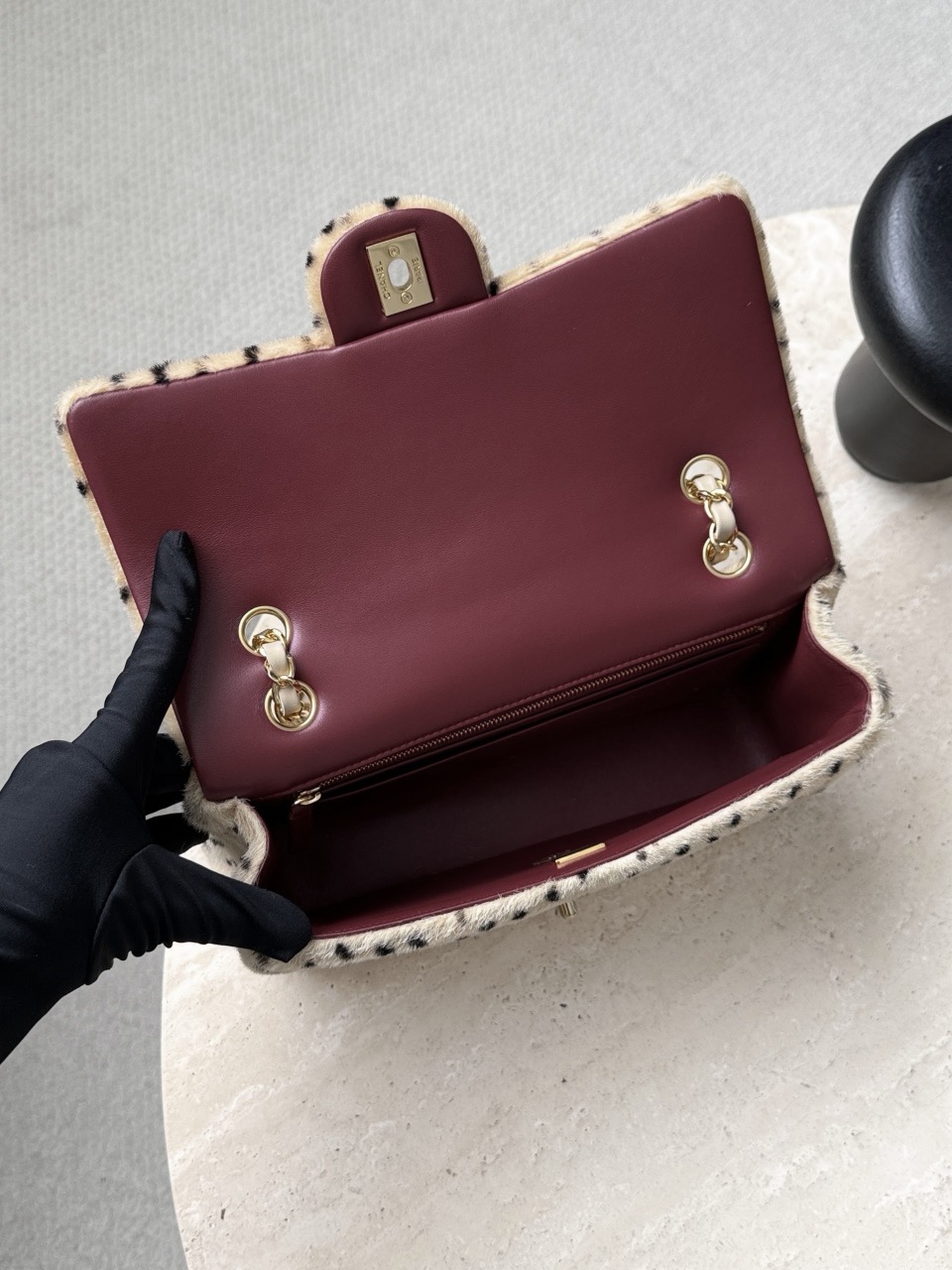 CHANEL Medium Flap Bag Lambskin - image 6