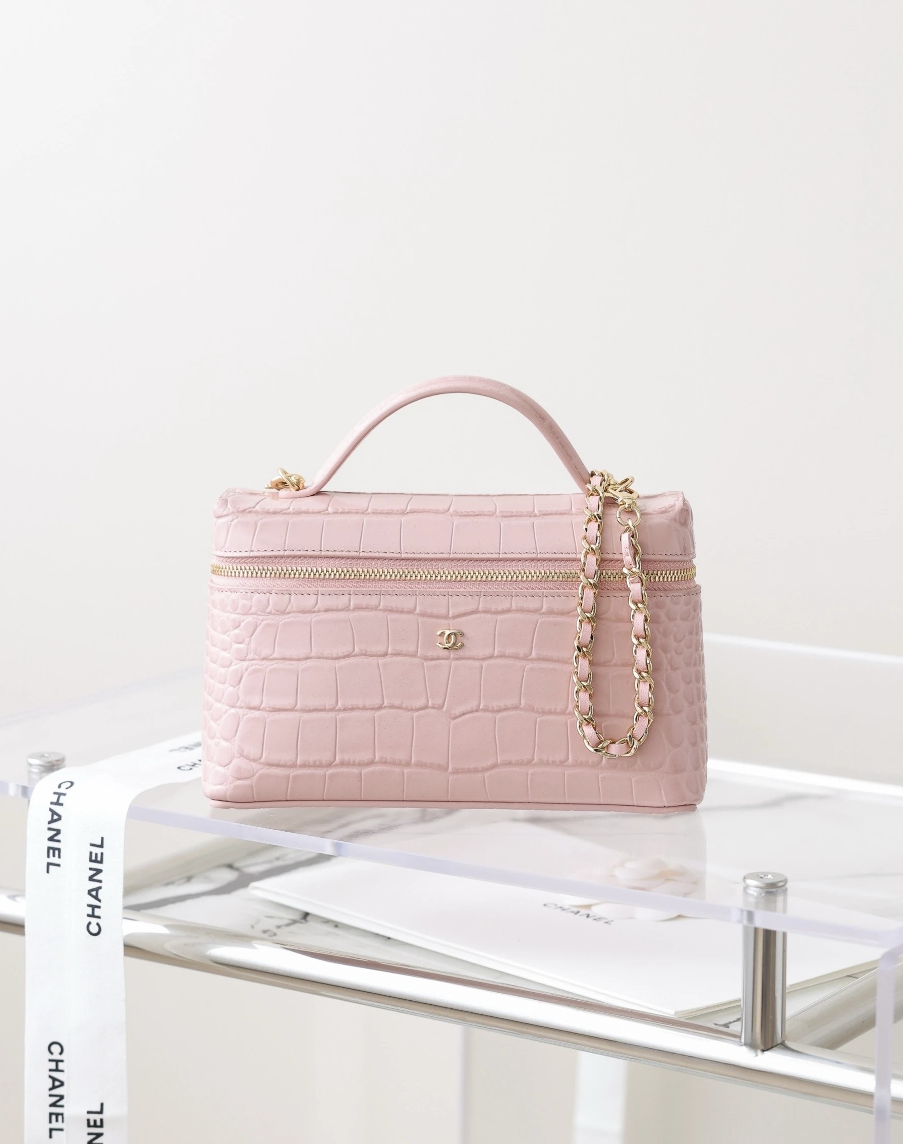 CHANEL Vanity Bag Calfskin Crocodile Embossed Pink - image 2