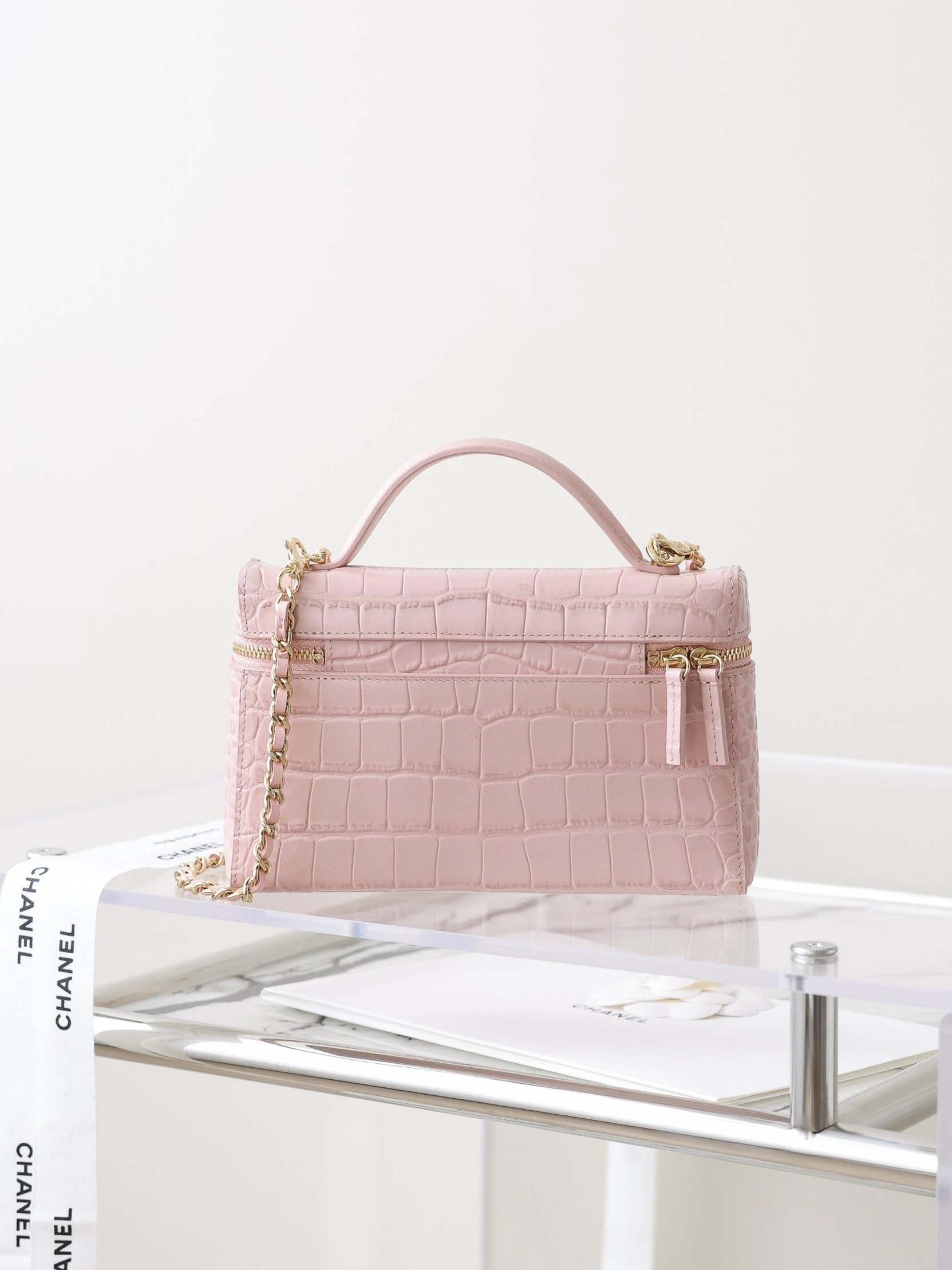 CHANEL Vanity Bag Calfskin Crocodile Embossed Pink - image 3
