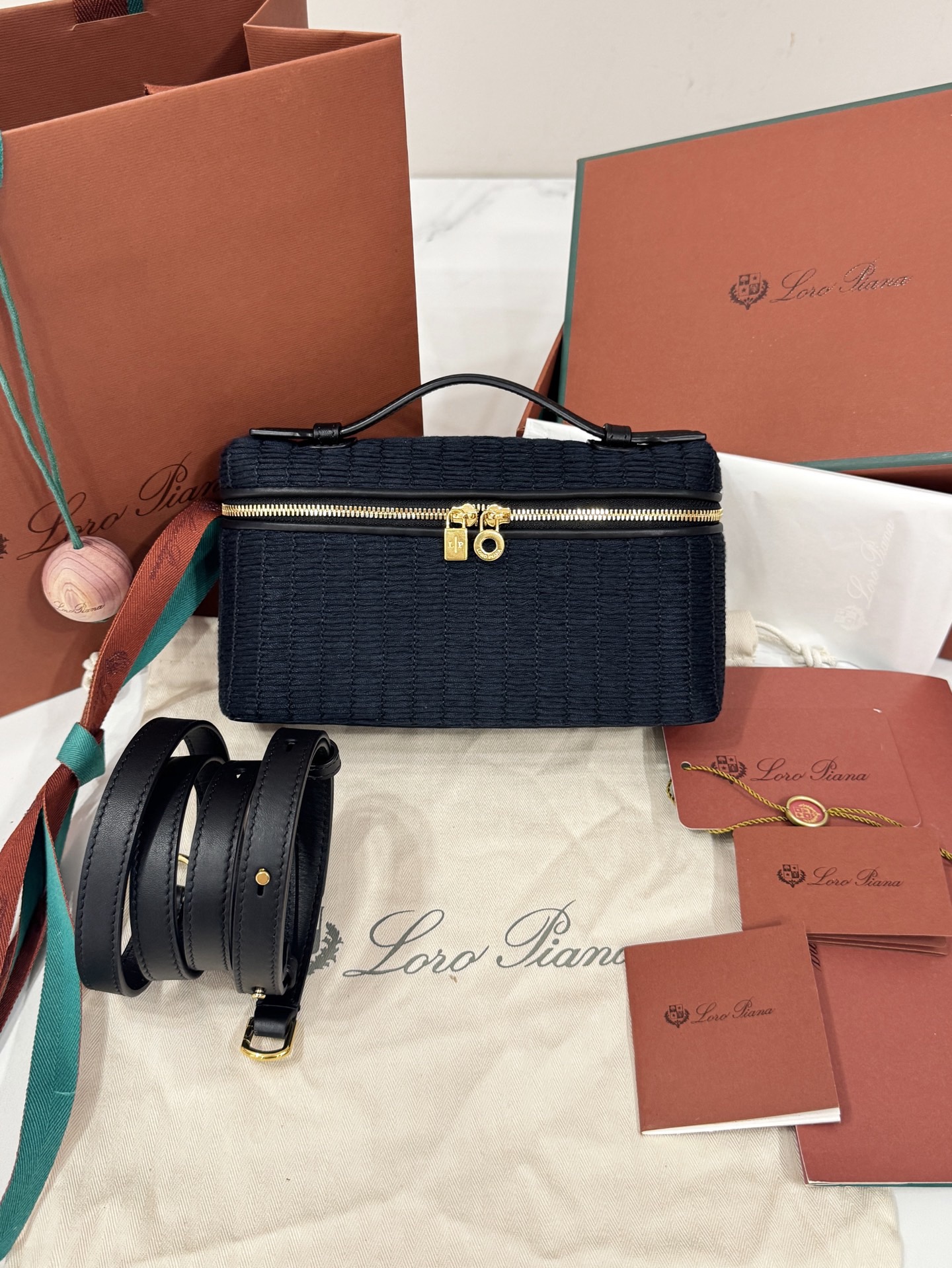 LP Extra Bag L19 Silk Blue Navy and Black - image 2