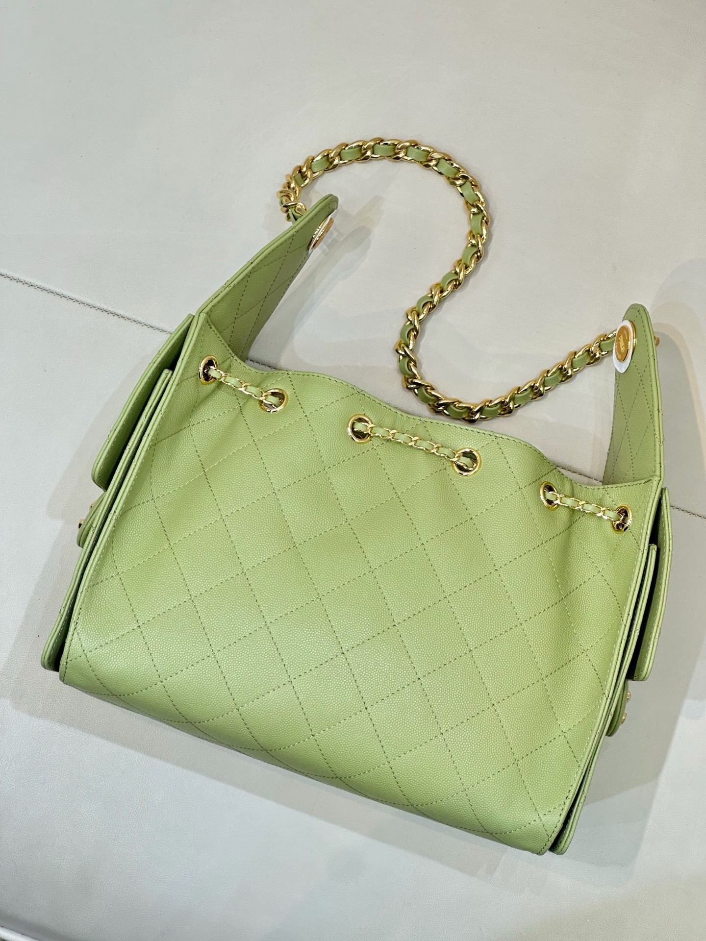 CHANEL 25 HANDBAG Grained Calfskin Green - image 3