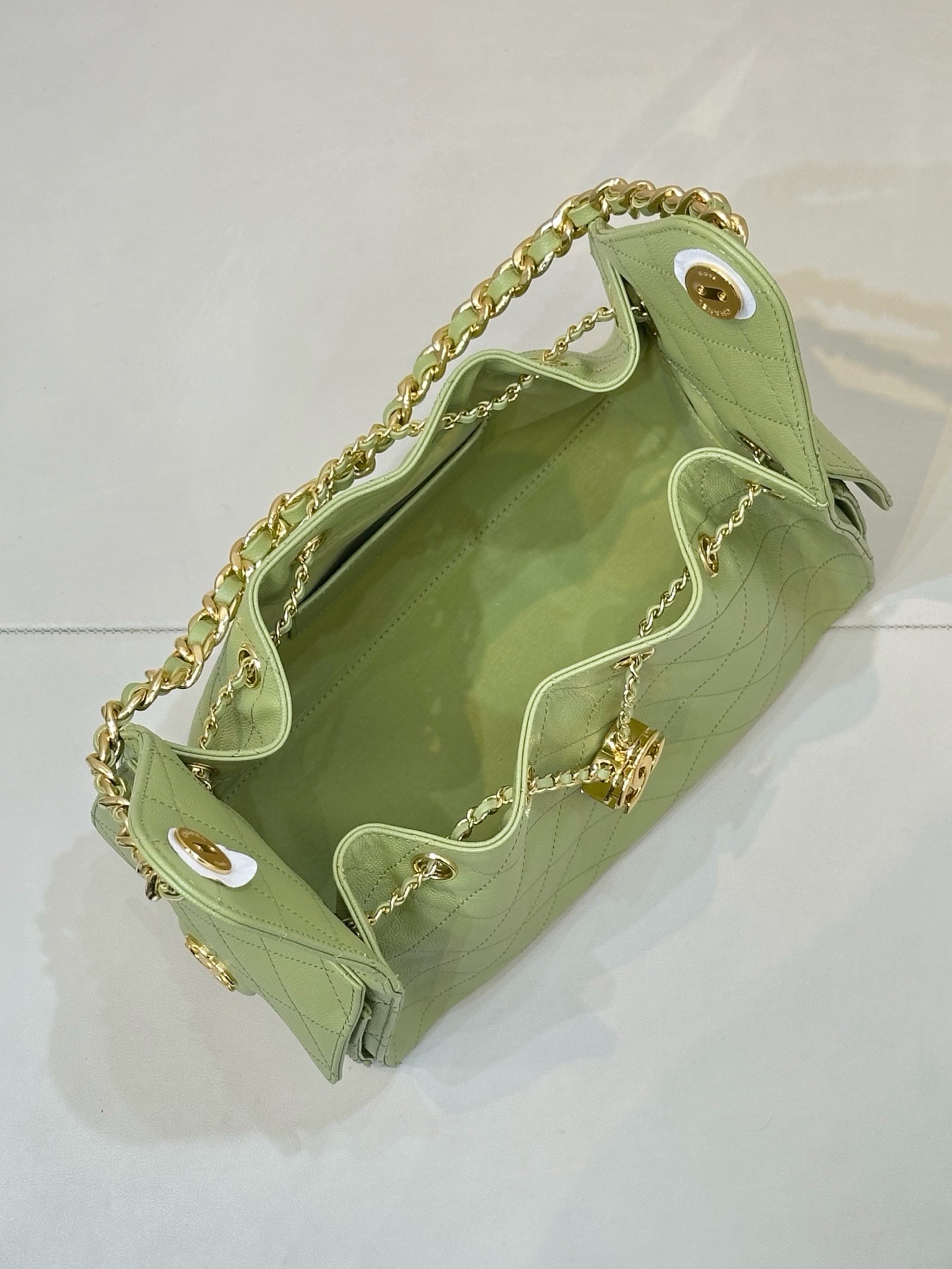 CHANEL 25 HANDBAG Grained Calfskin Green - image 6